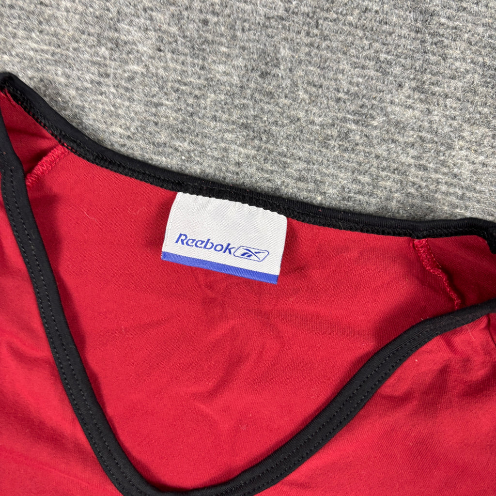 y2k Reebok V-neck Activewear Top Women's XS Red Black Petite Gym T-shirt