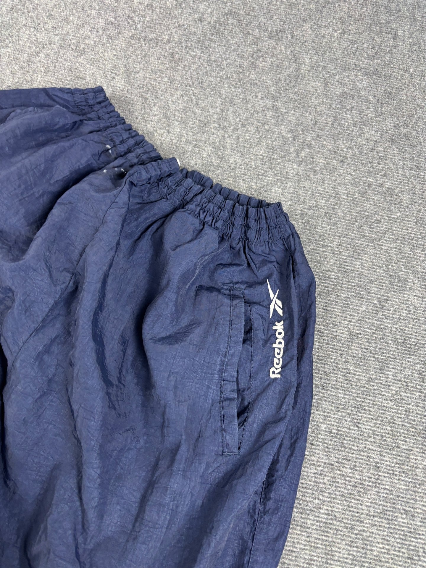 Vintage 90's Reebok Track Pants Men's L Navy Blue Spell Out Logo Classic Joggers