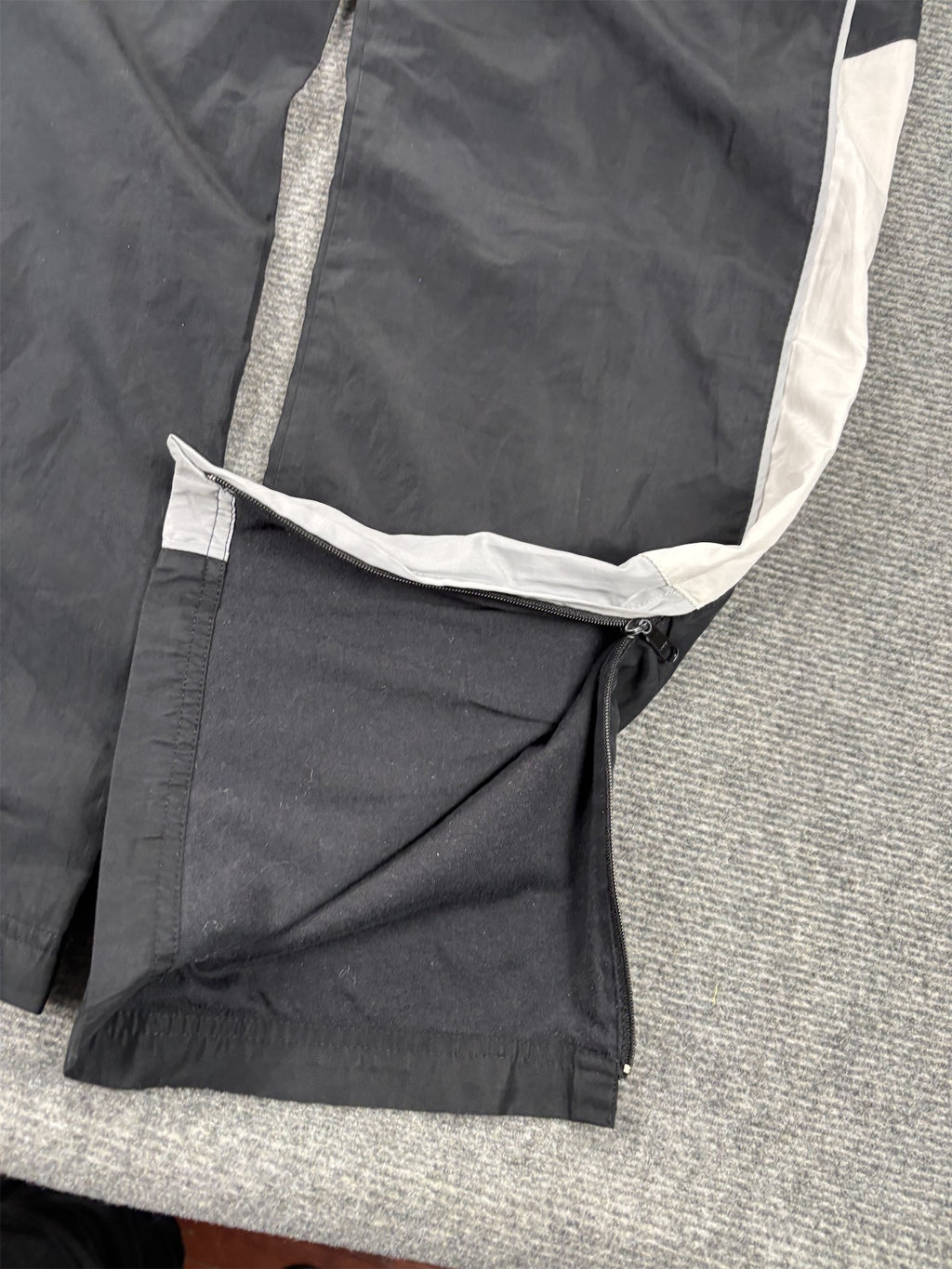 Vintage Y2K Nike Track Pants Women's XS Black White Grey Piping Ankle Swoosh Joggers