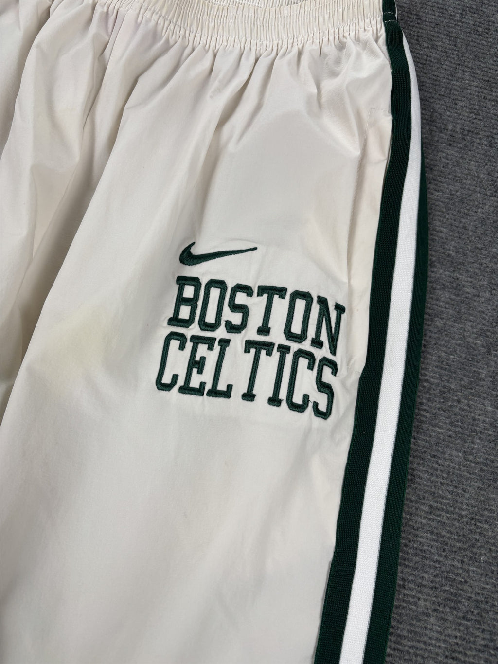 Y2K Nike Track Pants Men's L White Green Boston Celtics Warm Up Joggers