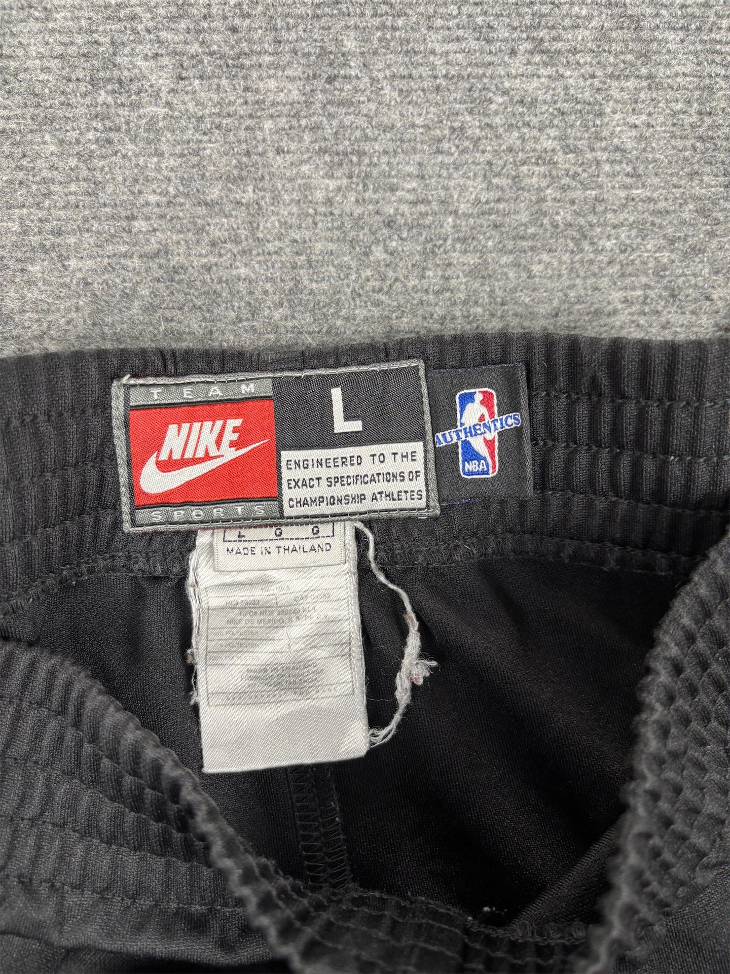 Vintage 90's Nike Miami Heat NBA Tear Away Track Pants Men's L Black Red Joggers NBA