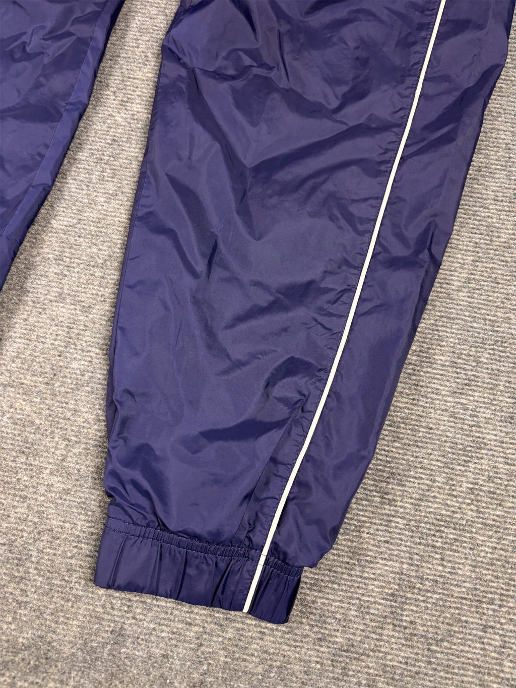 Nike Track Pants Men's M Navy Blue White Piping Swoosh Cuffed Joggers