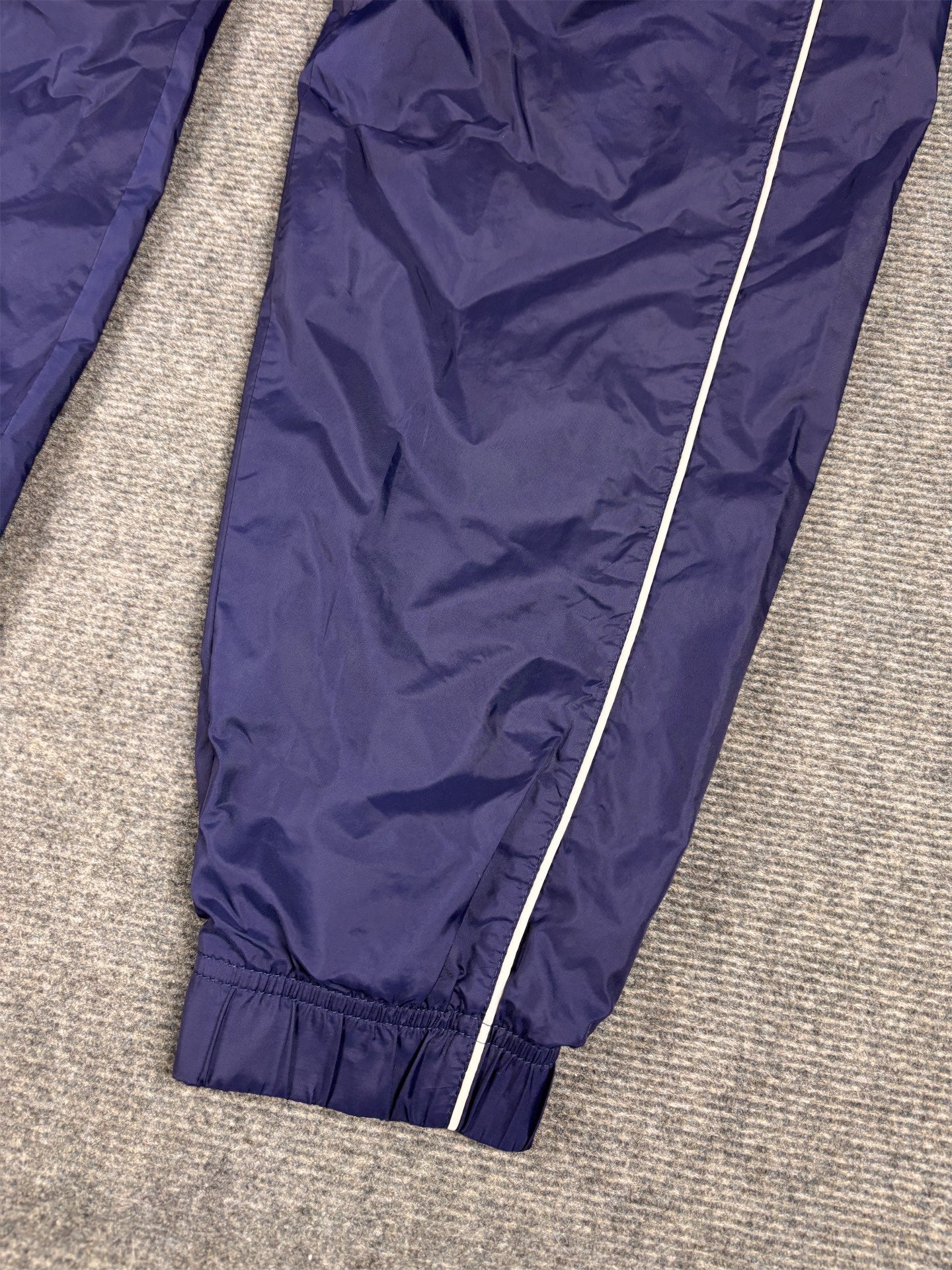 Nike Track Pants Men's M Navy Blue White Piping Swoosh Cuffed Joggers