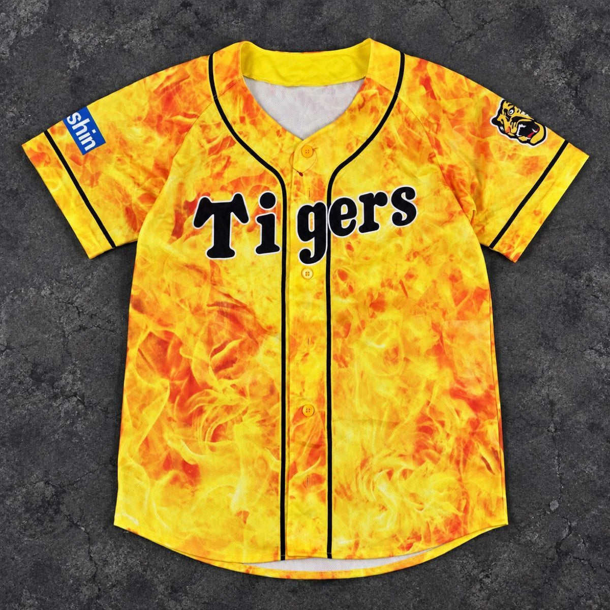Hanshin Tigers Japanese Baseball Jersey Men’s Small  Yellow Flame Activewear