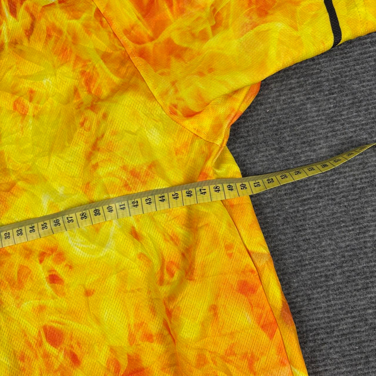 Hanshin Tigers Japanese Baseball Jersey Men’s Small  Yellow Flame Activewear