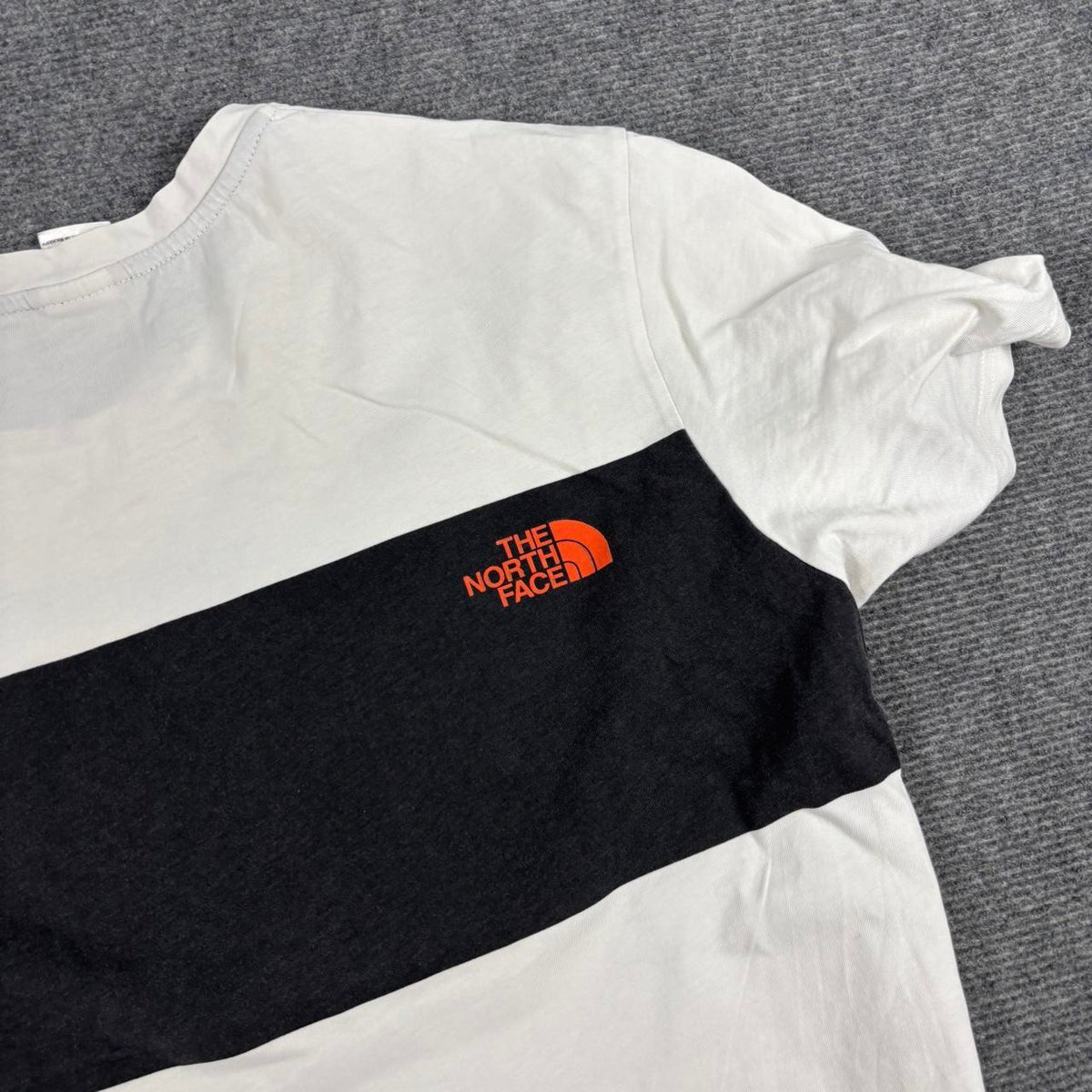 The North Face T-shirt Men's Large White Black Big Logo Gorpcore Top