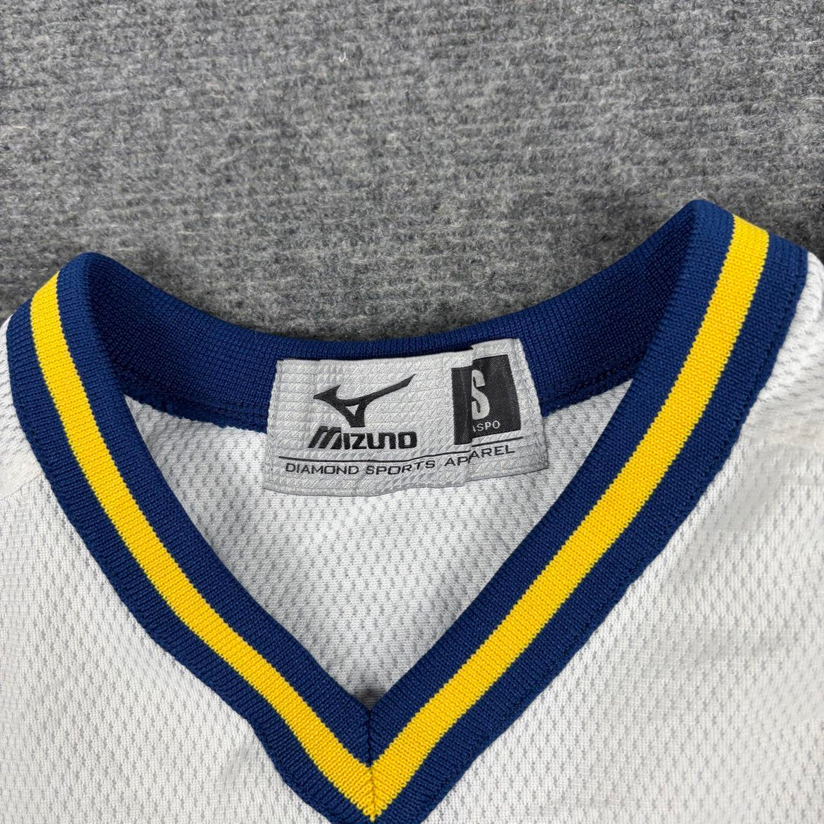 Vintage Mizuno Jersey V-neck Men's Small Japansese High School Baseball Club Mesh