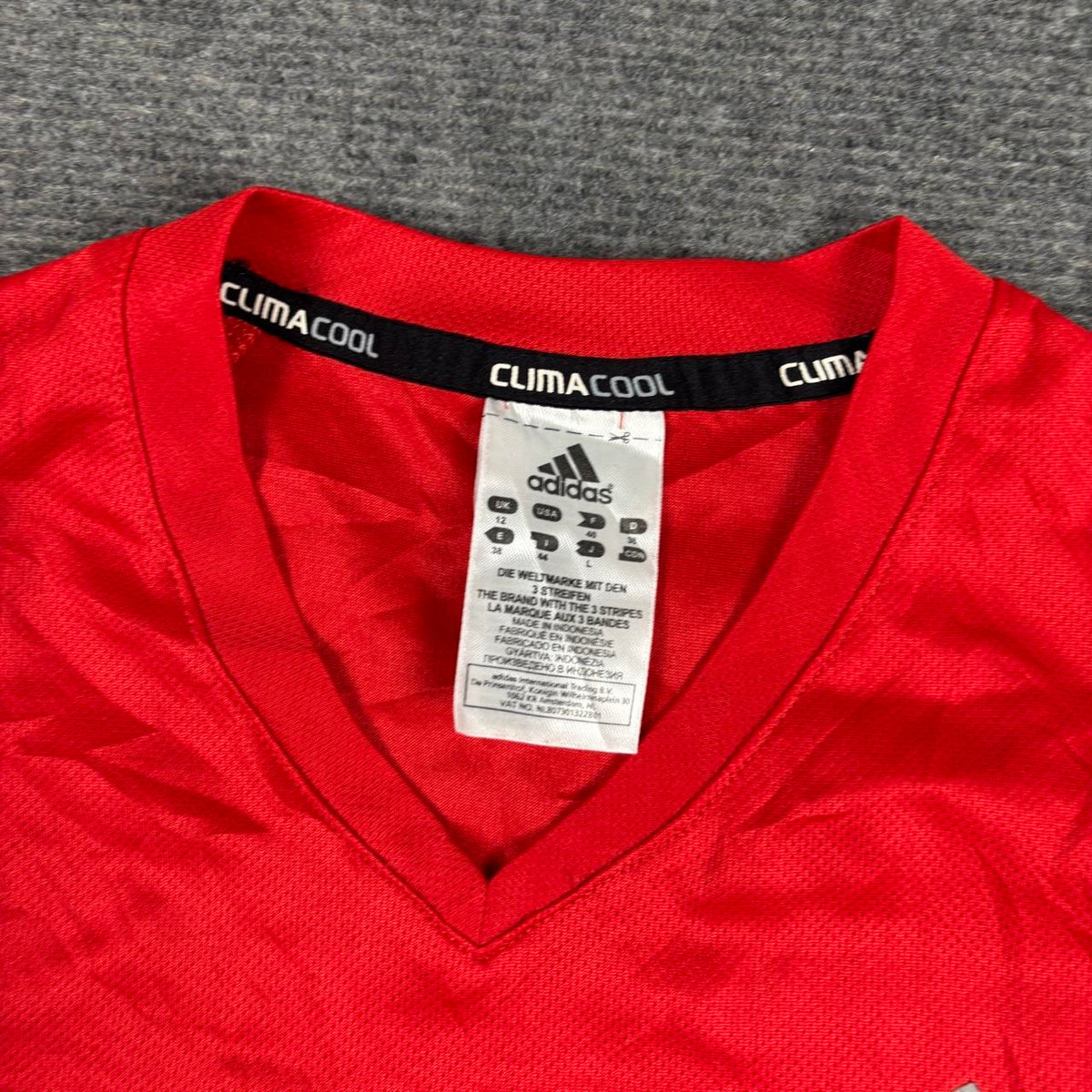 Adidas Climacool V-neck Jersey Women's Small Red White Activewear Japanese Stock