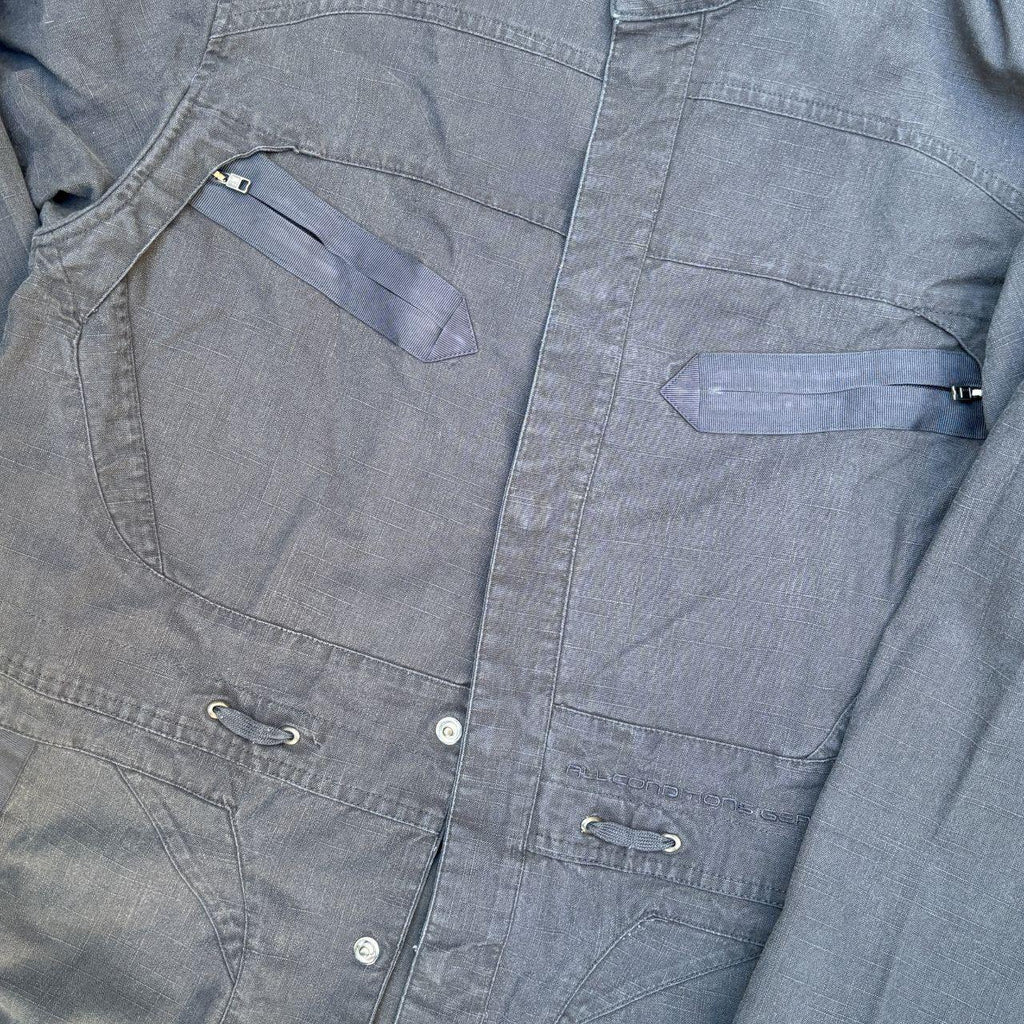 Vintage Y2K Nike ACG Jacket Size M Grey Spell Out Logo Pocket Zip Details