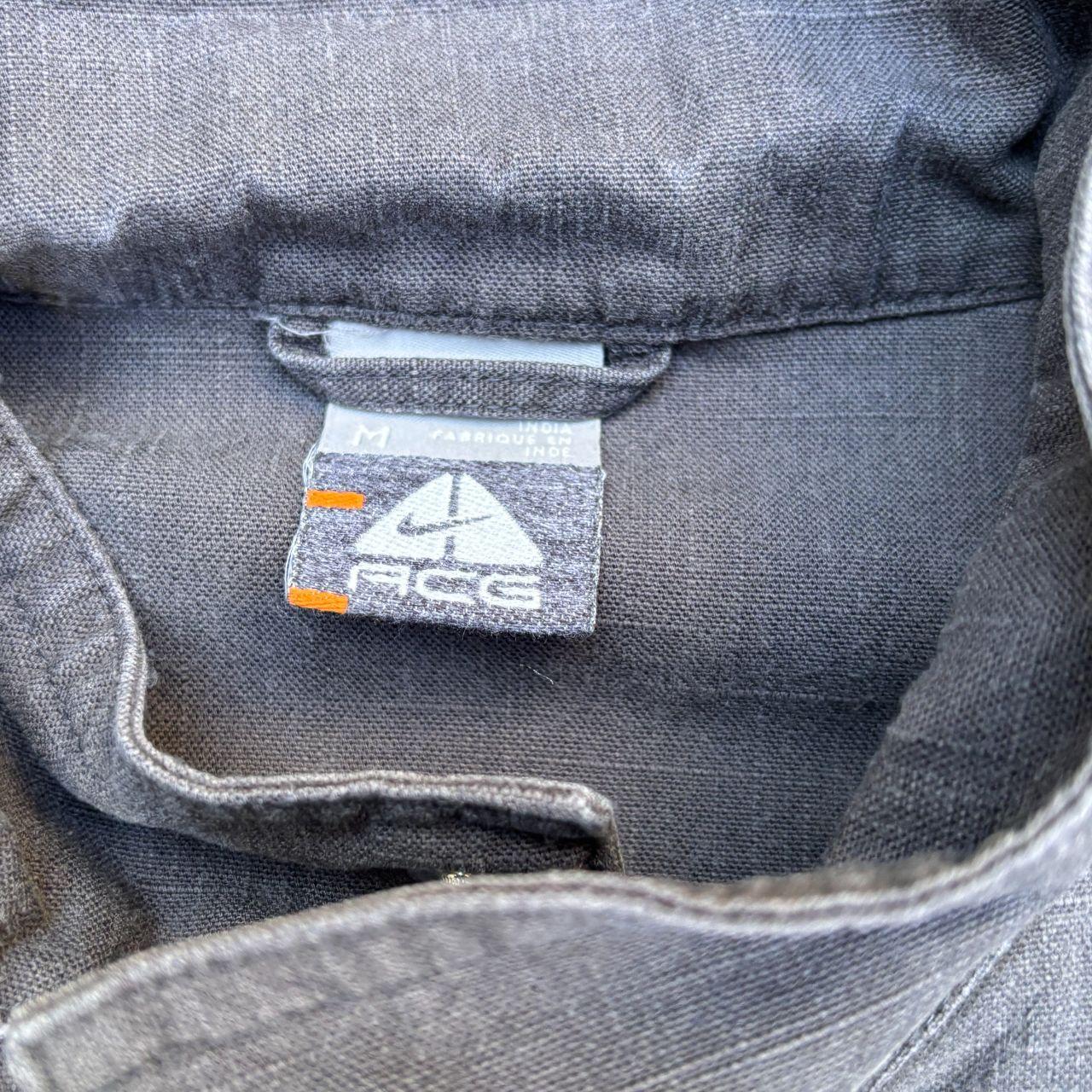 Vintage Y2K Nike ACG Jacket Size M Grey Spell Out Logo Pocket Zip Details