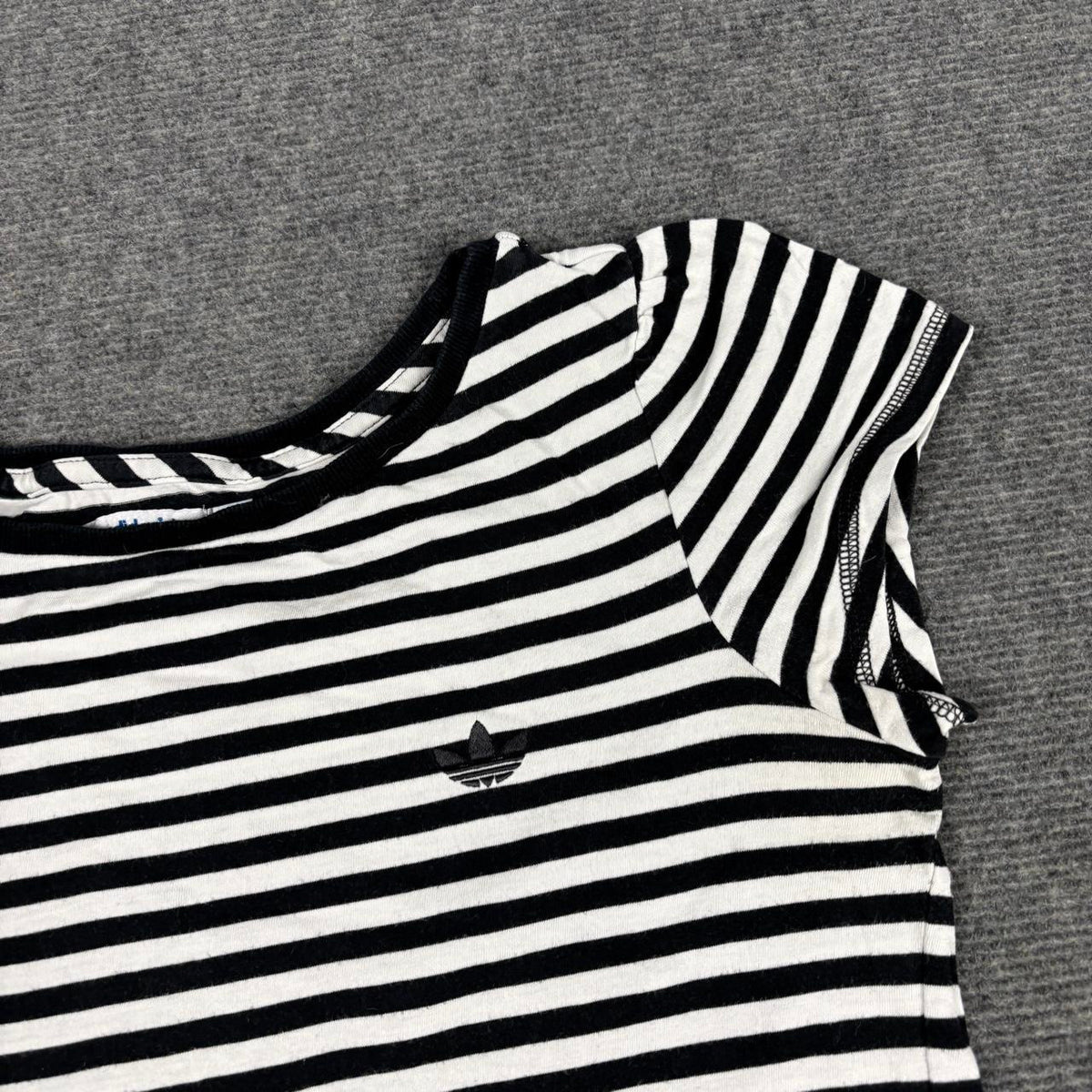 Adidas striped top Women's XS Small Black White Cap Sleeve Petite Activewear T-shirt