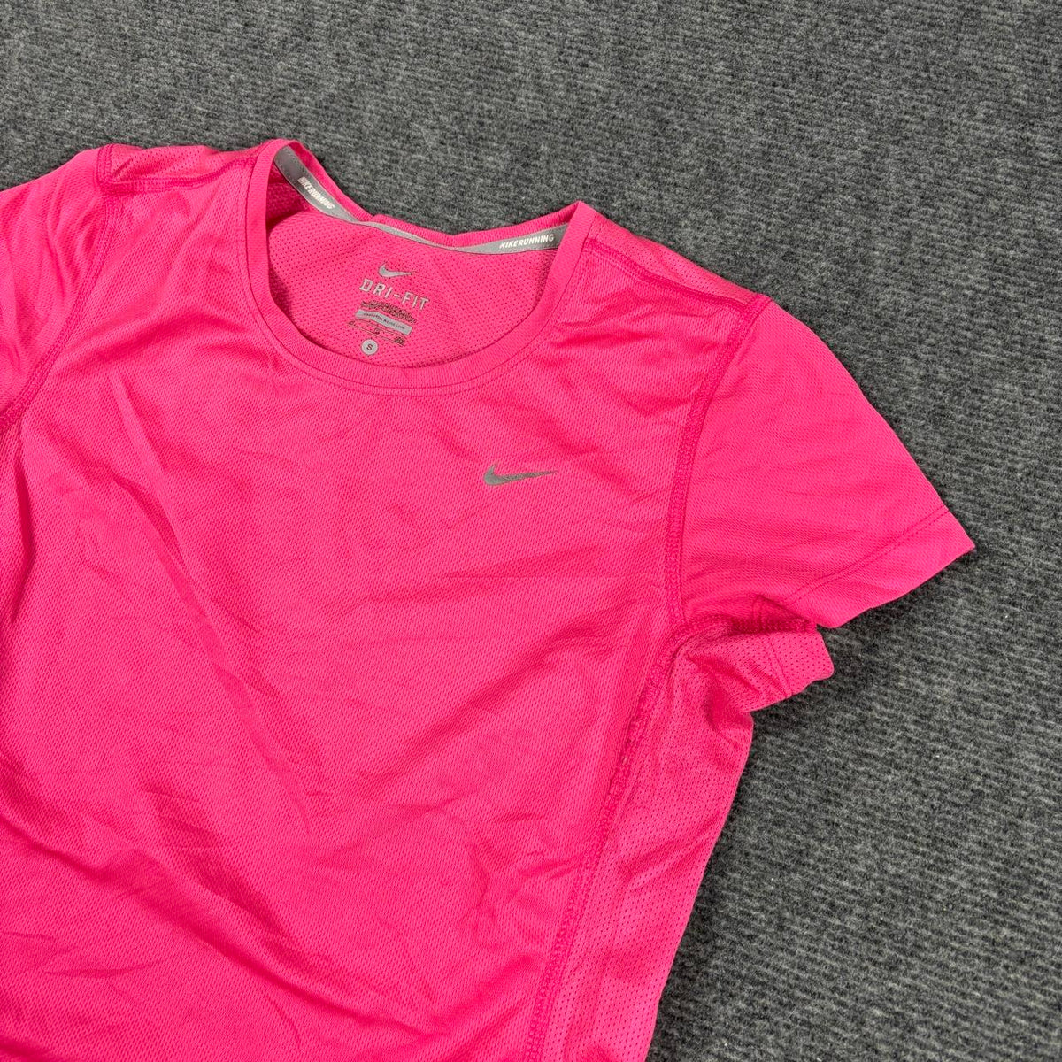 Nike Dri-Fit Running Top Women's Small Pink Activewear T-shirt