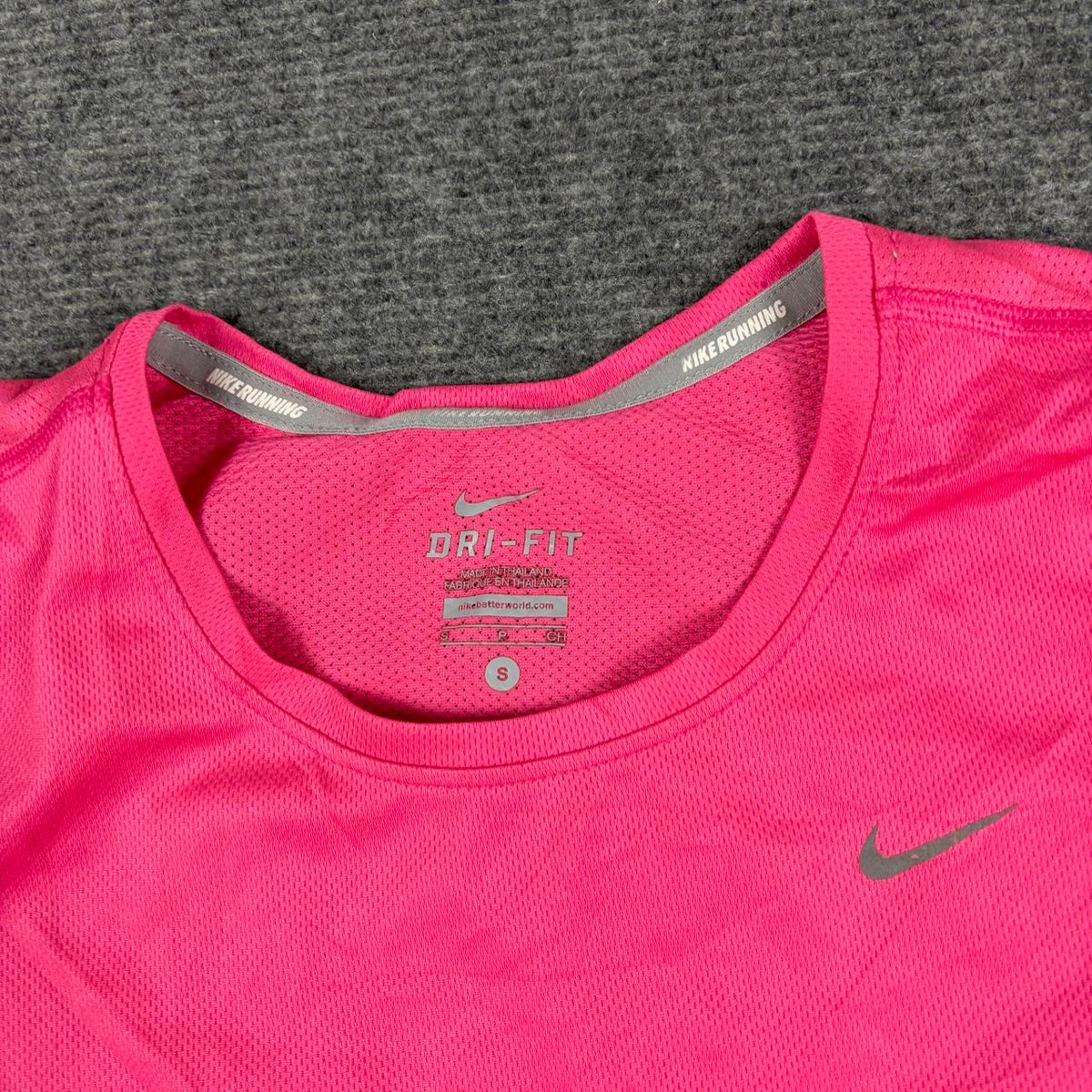 Nike Dri-Fit Running Top Women's Small Pink Activewear T-shirt