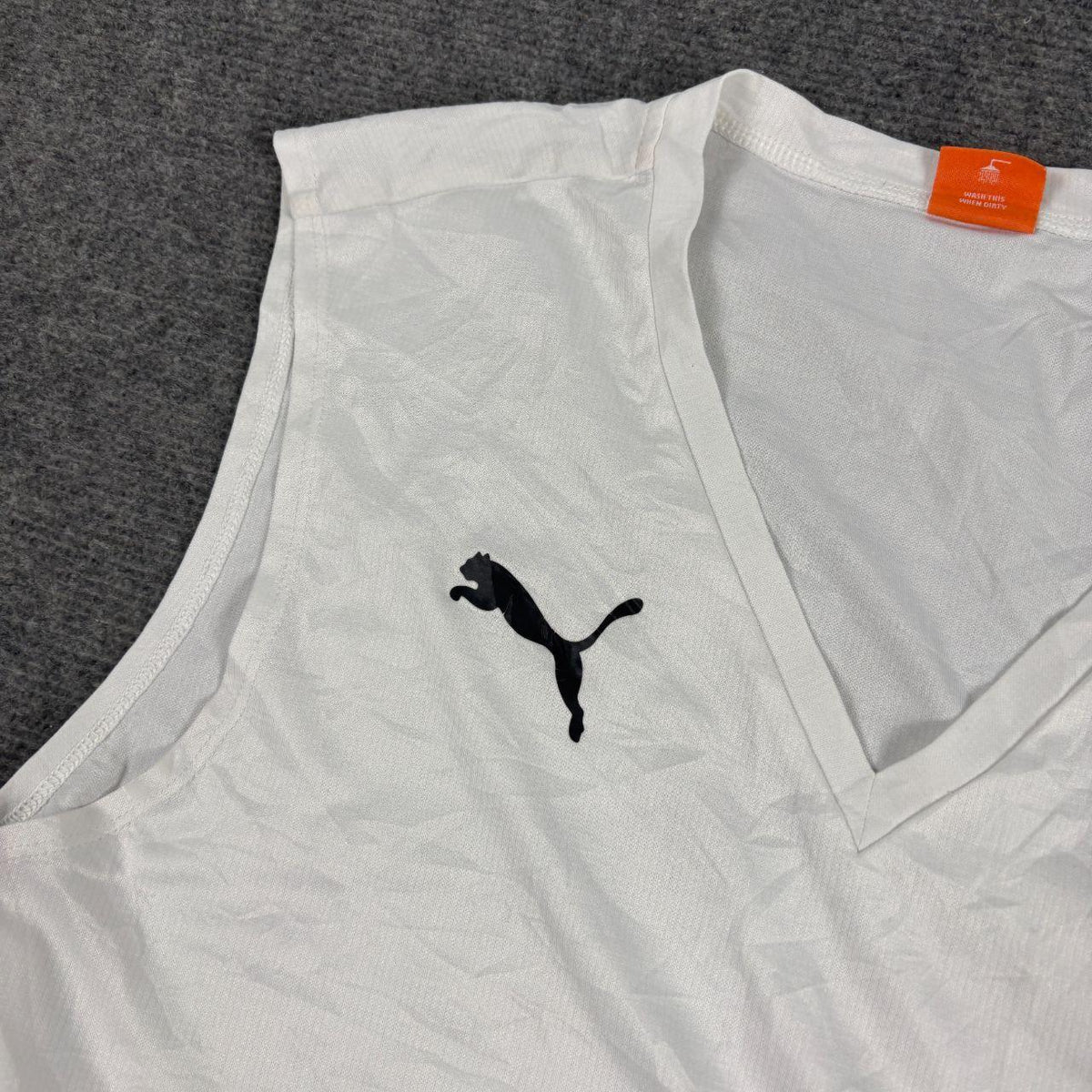 Puma V-neck Tank Top Women's Small White 2010s Activewear T-shirt