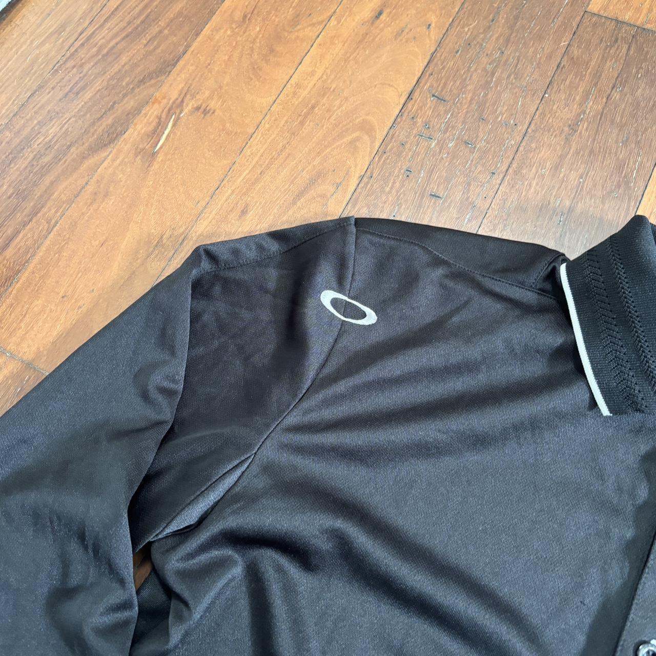 2000s Oakley Scatter Skull Polo Shirt Men's Medium Black Long Sleeve