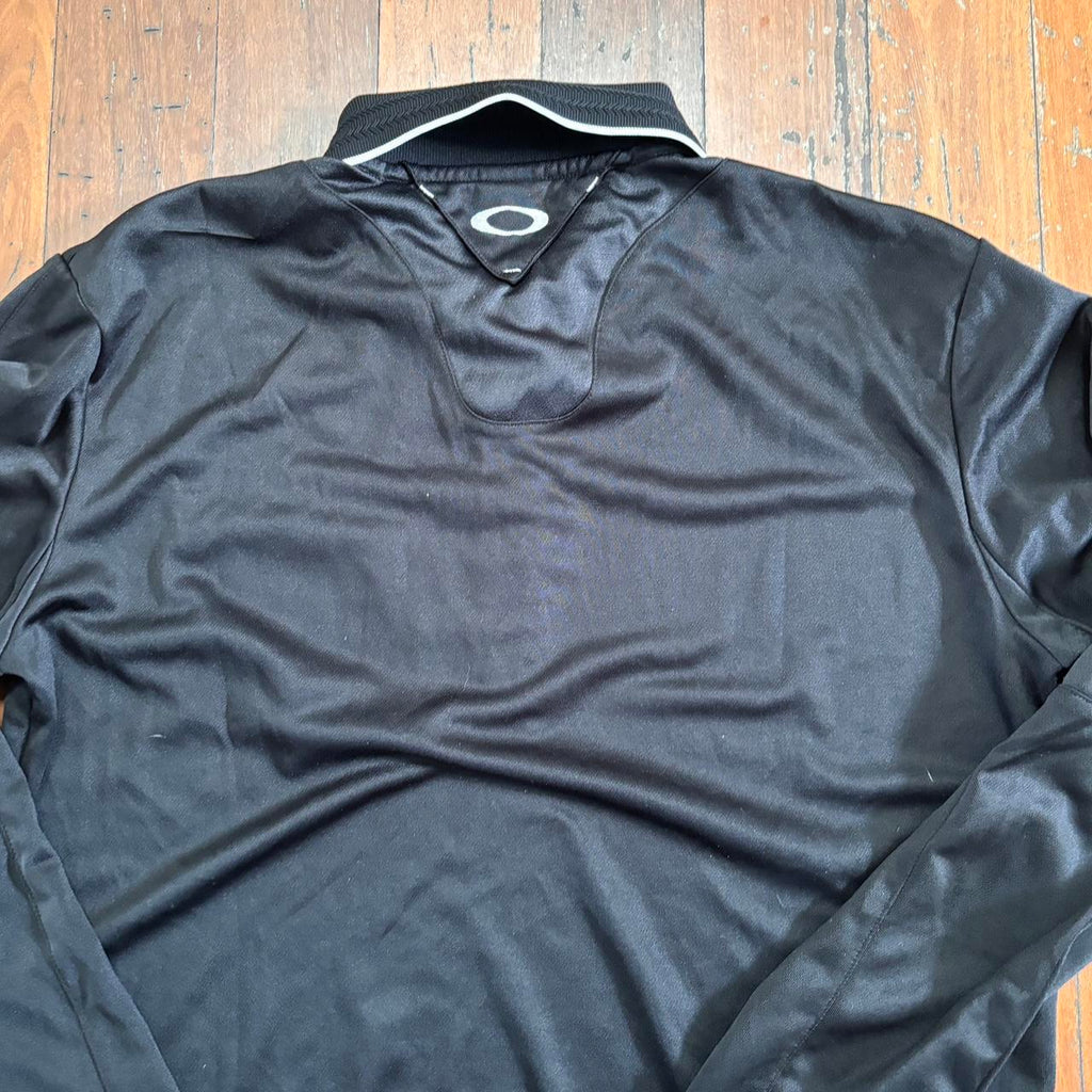 2000s Oakley Scatter Skull Polo Shirt Men's Medium Black Long Sleeve