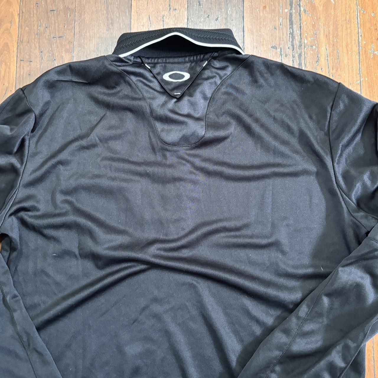 2000s Oakley Scatter Skull Polo Shirt Men's Medium Black Long Sleeve