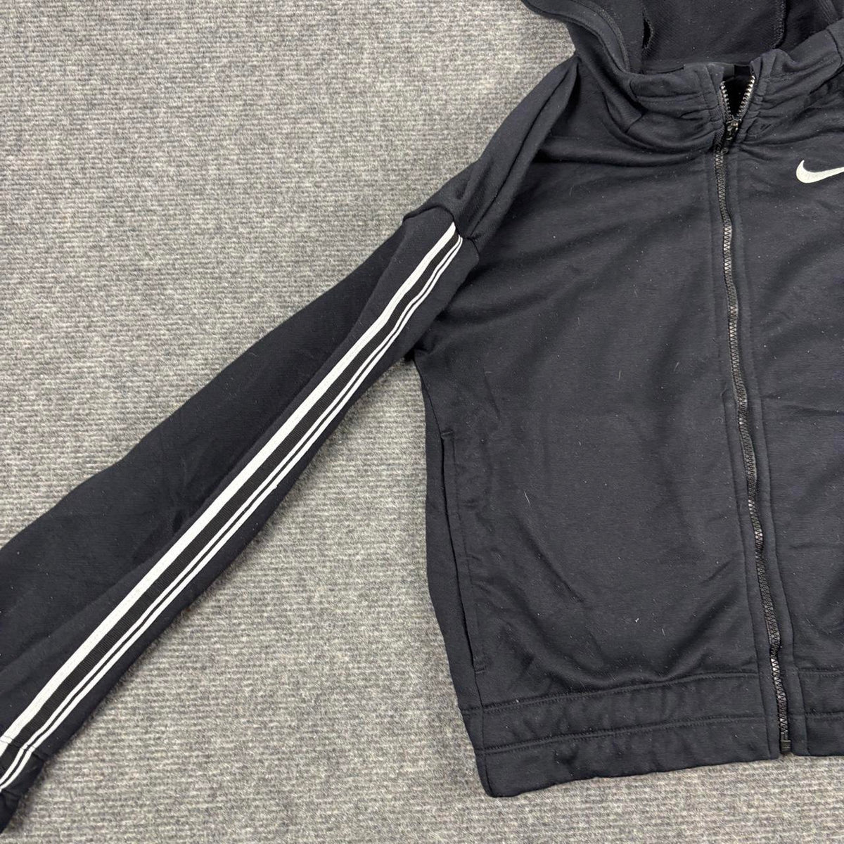 Nike Dri-Fit Hoodie Women's XS Black White Swoosh Petite Activewear Jumper