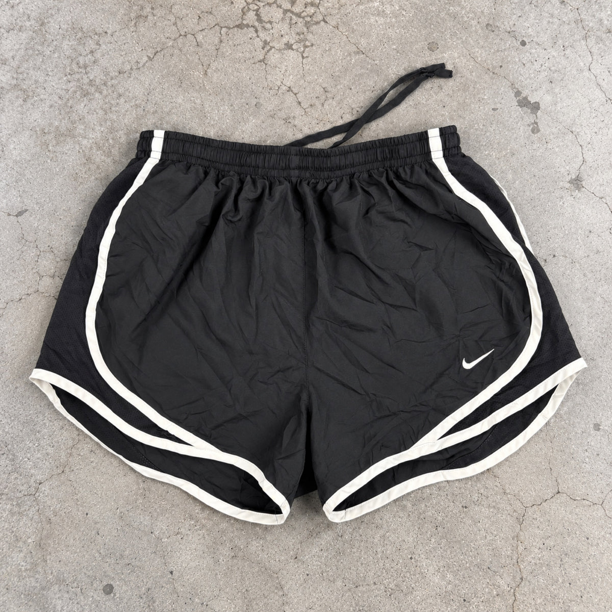 Nike Dri-Fit Tempo Running Shorts Black White Trim photo 1