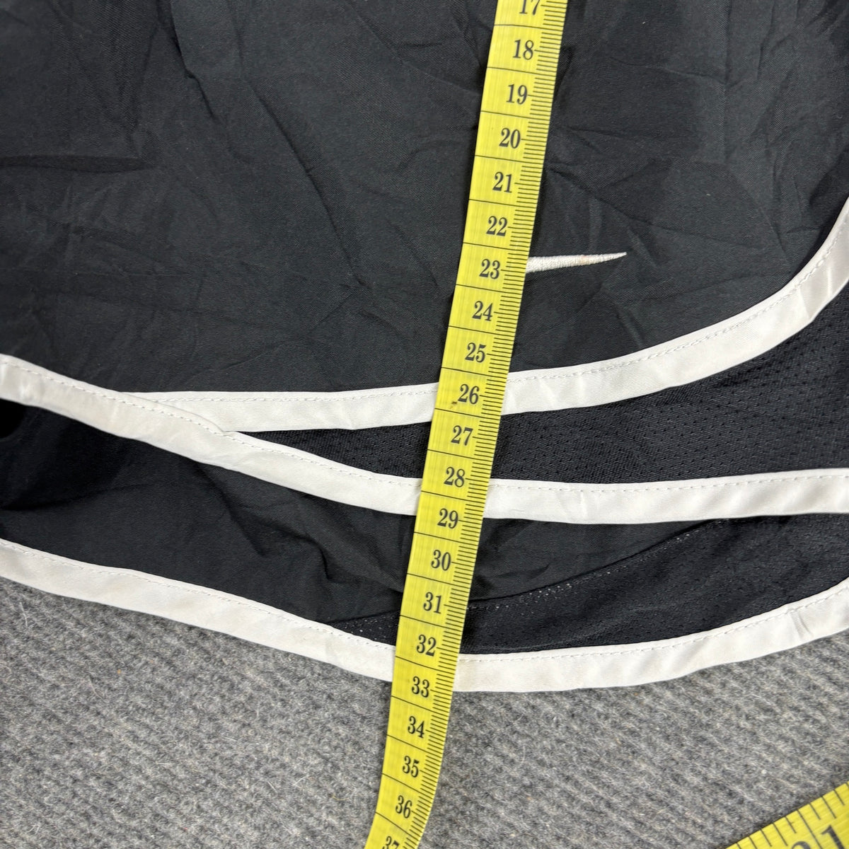 Nike Dri-Fit Tempo Running Shorts Black White Trim photo 6
