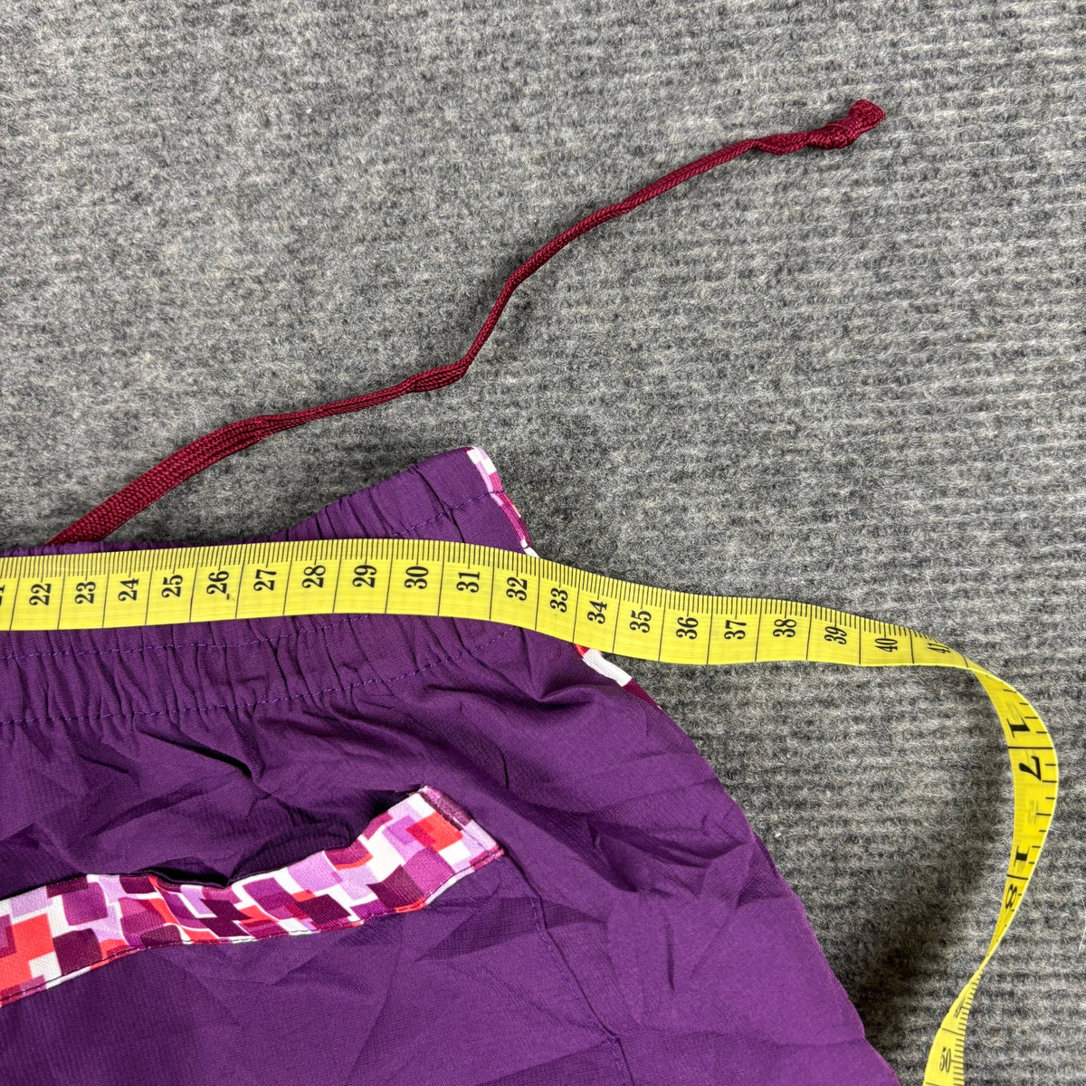 New Balance Running Shorts Plum Purple Pixel Print Pockets photo 7