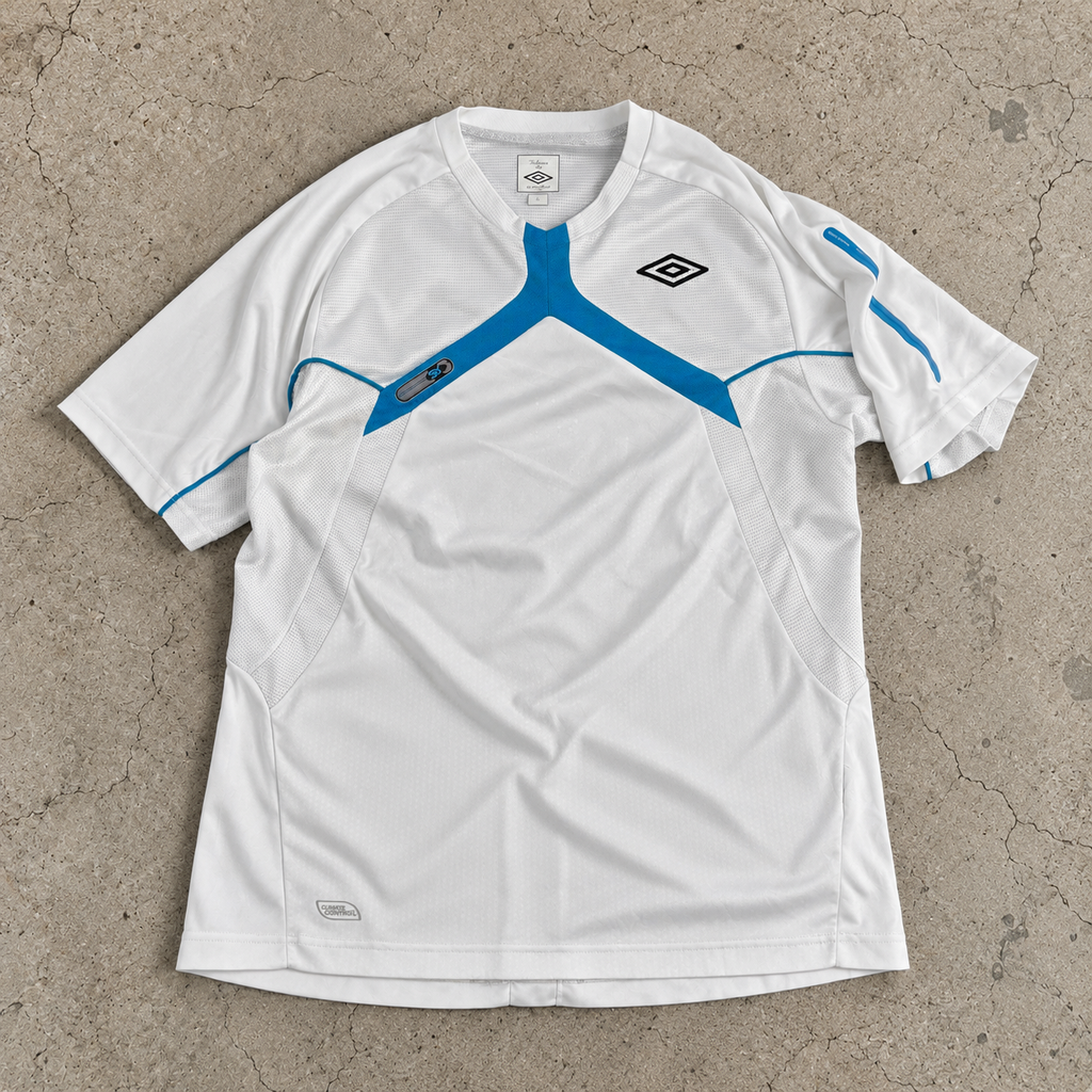 Umbro Football Jersey Men's Small White Blue Soccer T-shirt