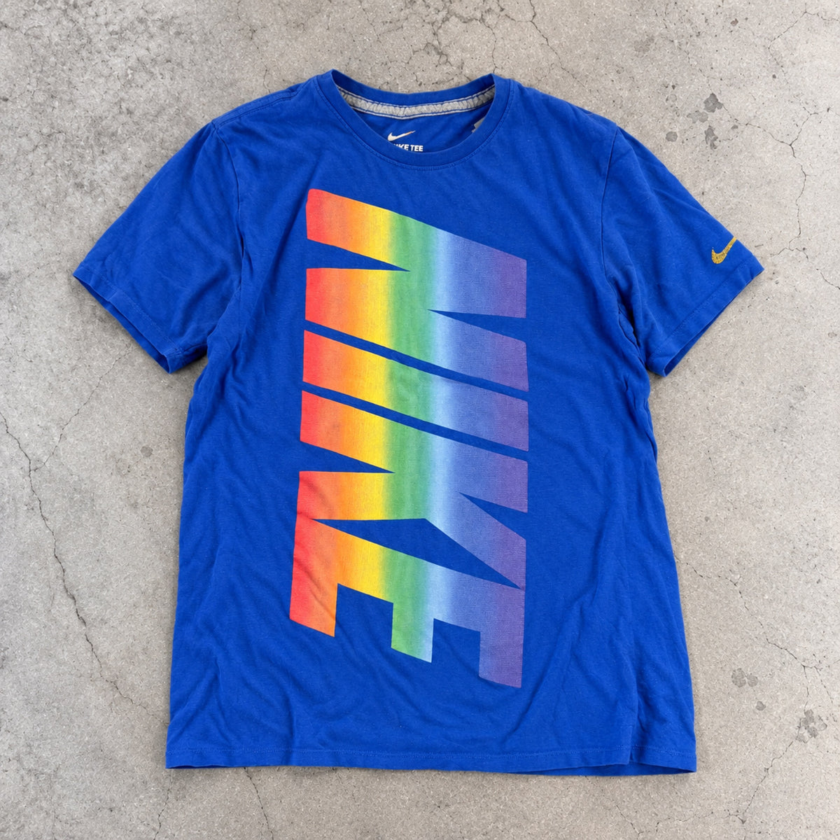 Nike Rainbow Gradient Spellout Tee Royal Blue photo 2