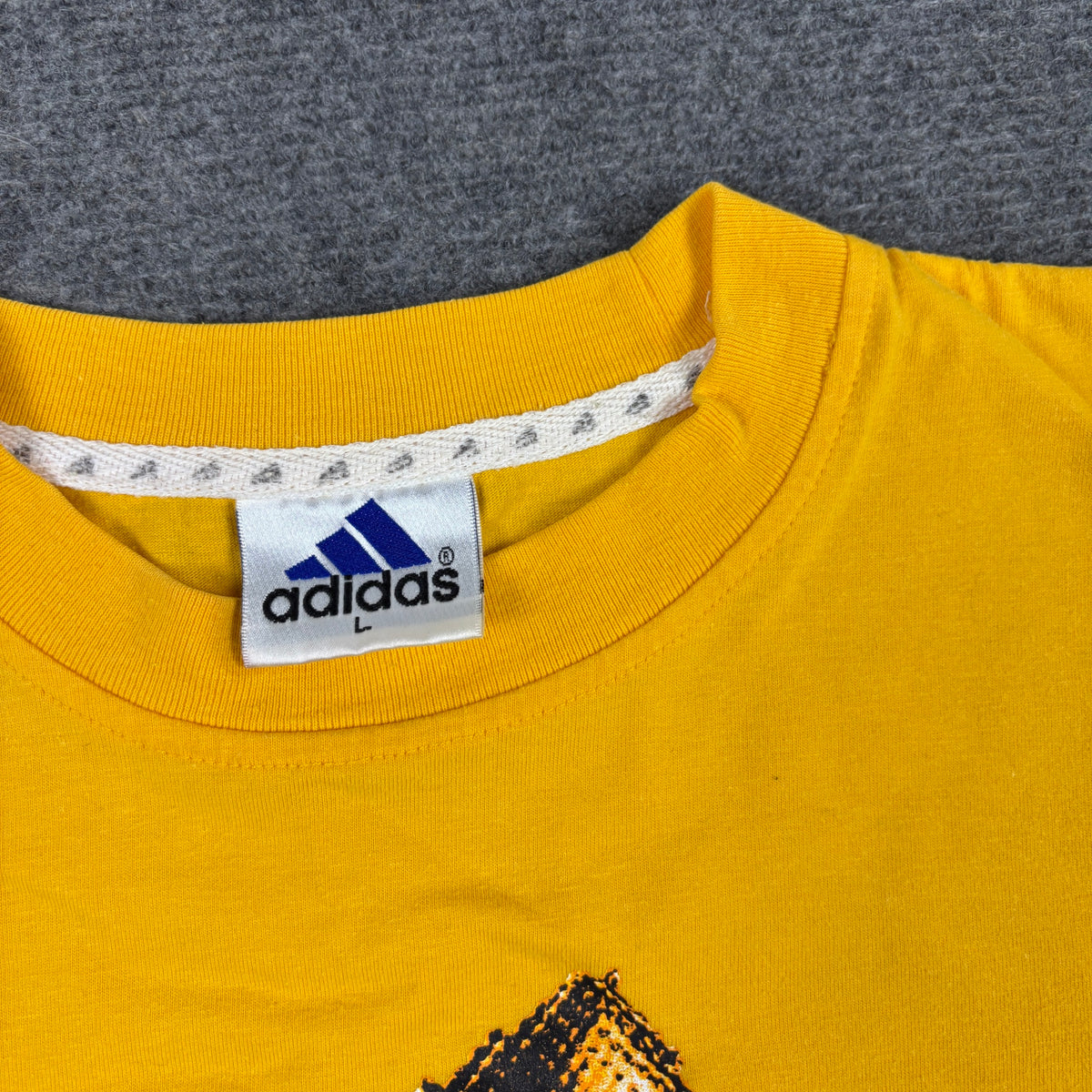 Vintage 90s Adidas Big Logo Tee Golden Yellow Black photo 5