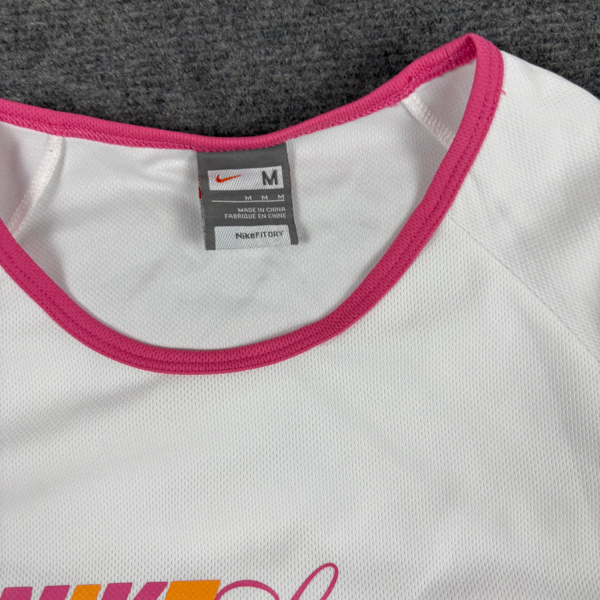 Y2K Nike Sports Script Tee White Hot Pink Ringer Fitted photo 4
