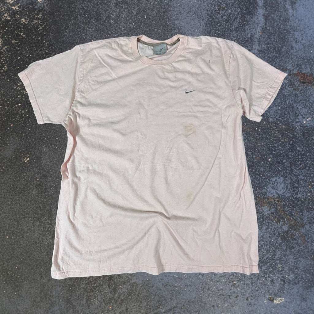 Vintage Y2K Nike T-Shirt Men’s XL Pink Silver Chest Swoosh Baggy Cotton Tee