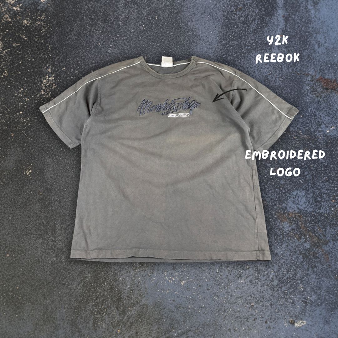 Vintage Y2K Reebok T-Shirt XL Grey  Membership Logo Piping High Quality