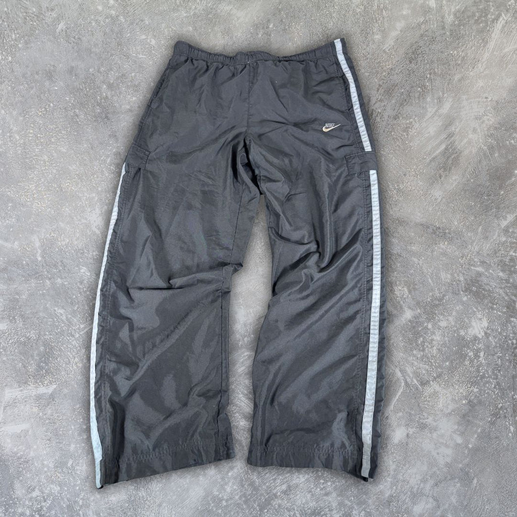 Vintage Y2K Nike Cargo Track Pants Size XXL Black Grey Detail Wide Leg