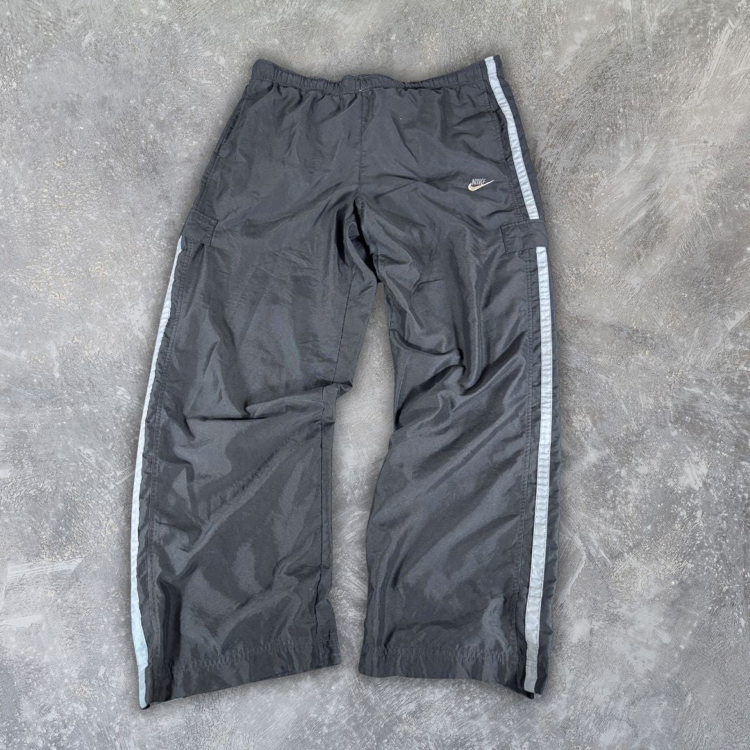 Vintage Y2K Nike Cargo Track Pants Size XXL Black Grey Detail Wide Leg