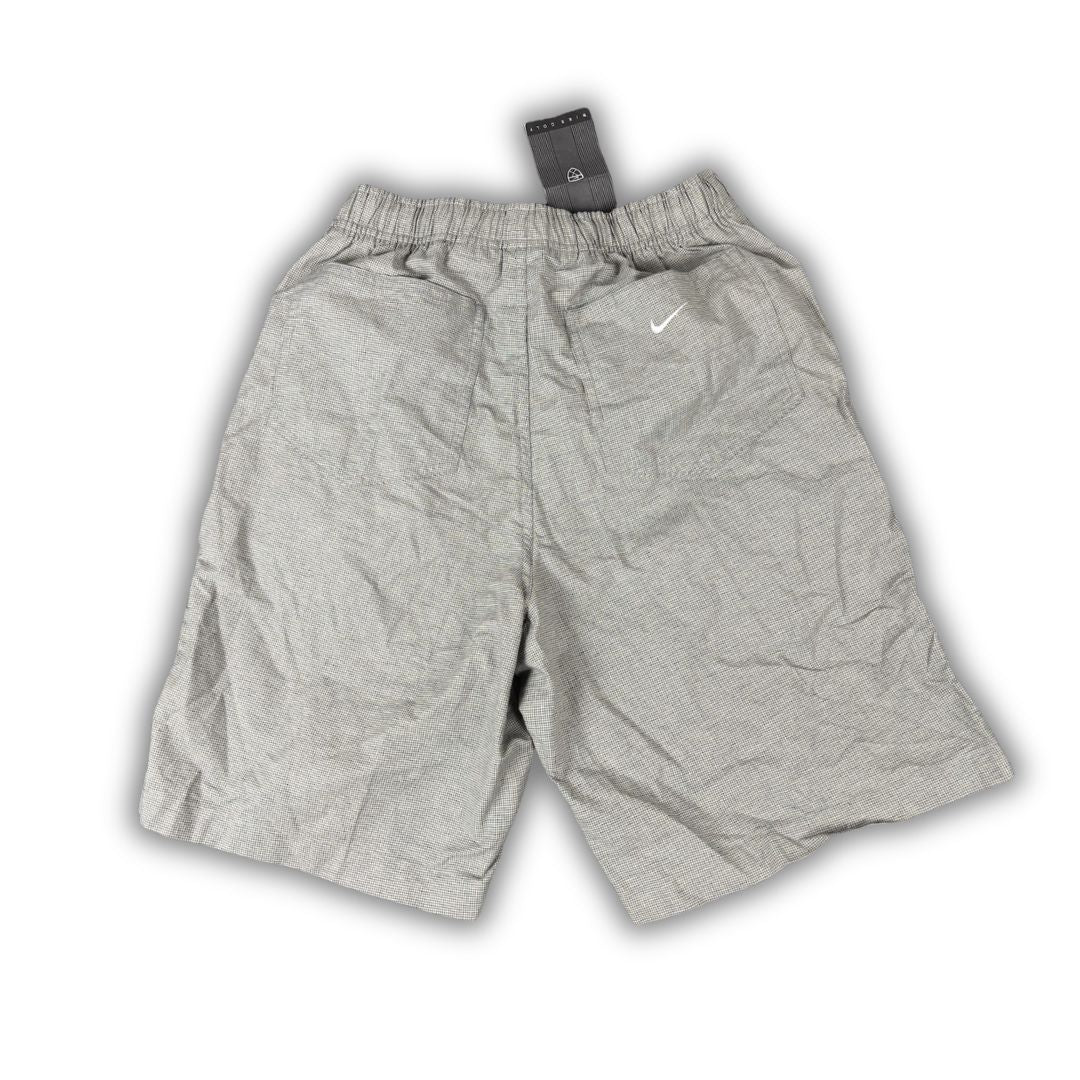 Vintage Y2K Nike Golf Shorts Men's S Grey Mini Checked 2001 NWT Deadstock Wide Leg