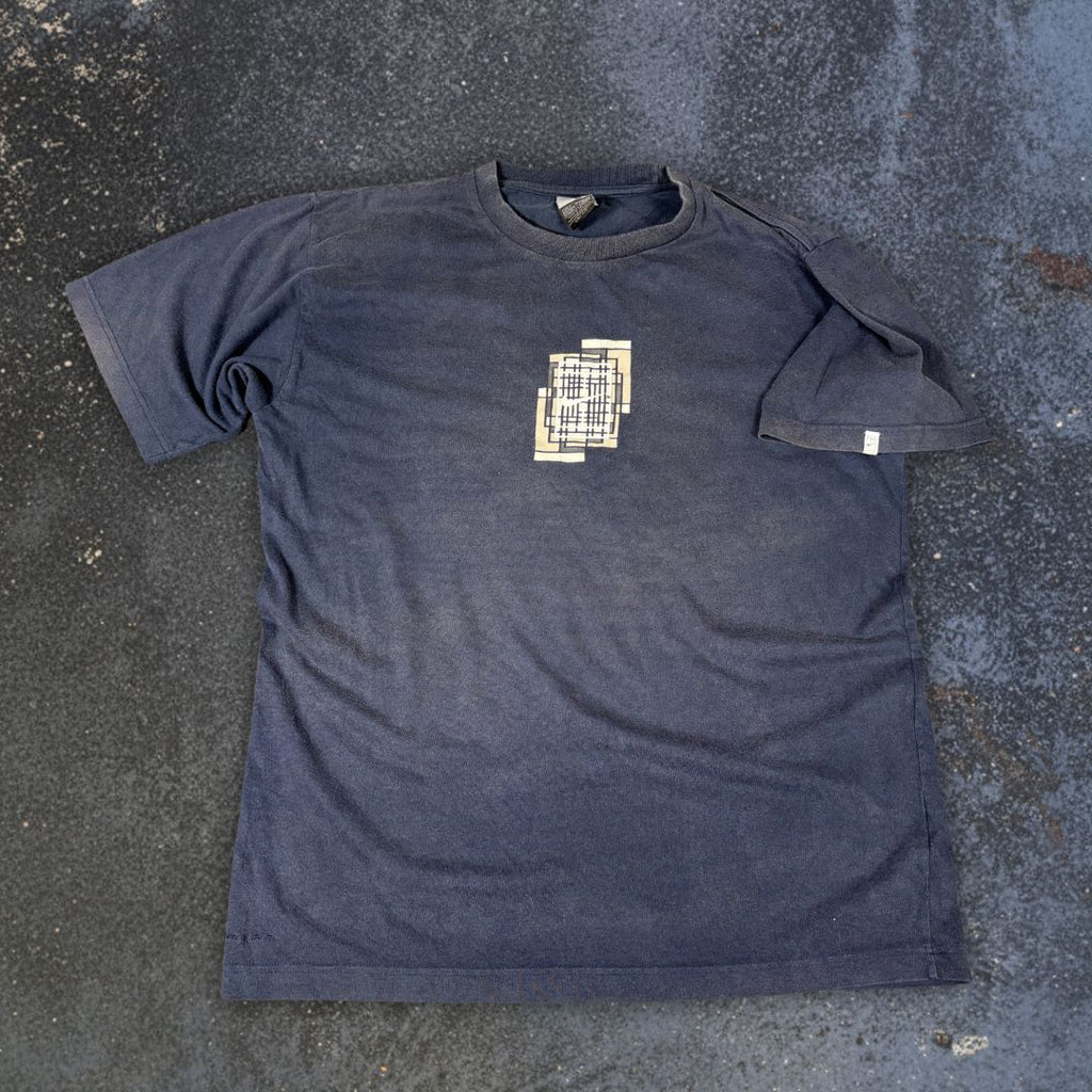 Vintage Y2K Nike Court T-Shirt Men’s M Navy Chest Abstract Swoosh Dri-Fit
