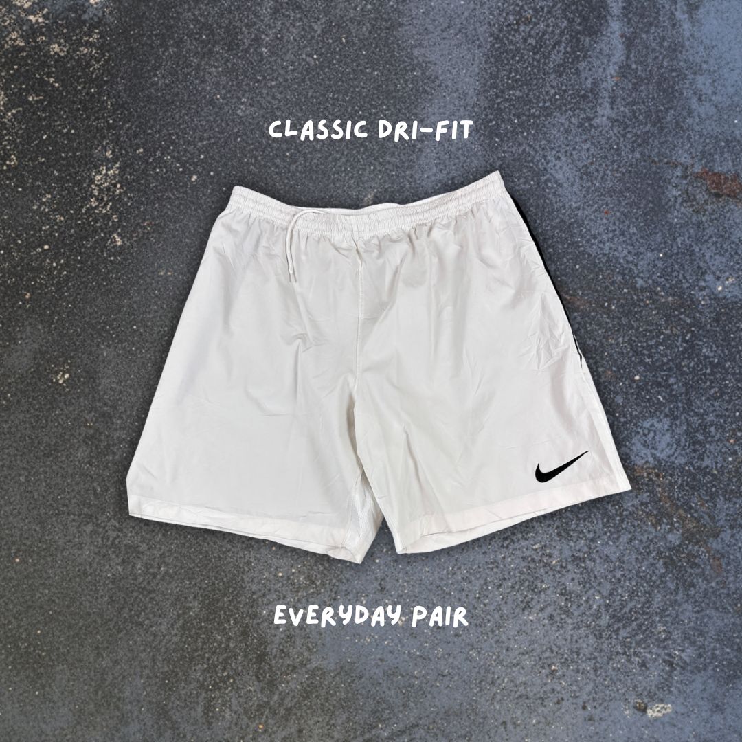 Nike Dri-Fit Shorts L White Black Side Detail Swoosh Wide Fit