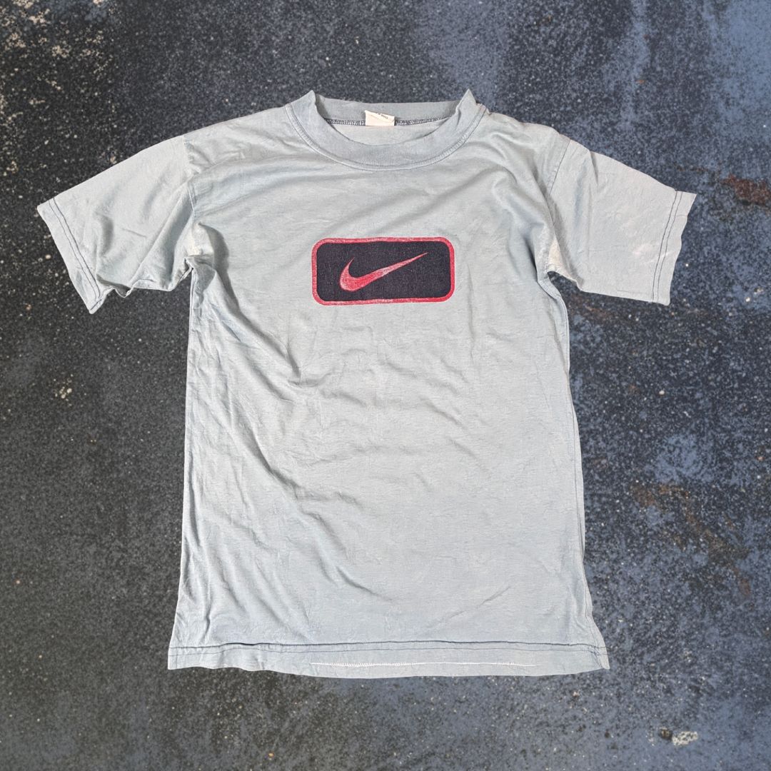 Vintage 90s Nike T-Shirt Women’s M Blue Centre Box Logo Classic Crew Neck