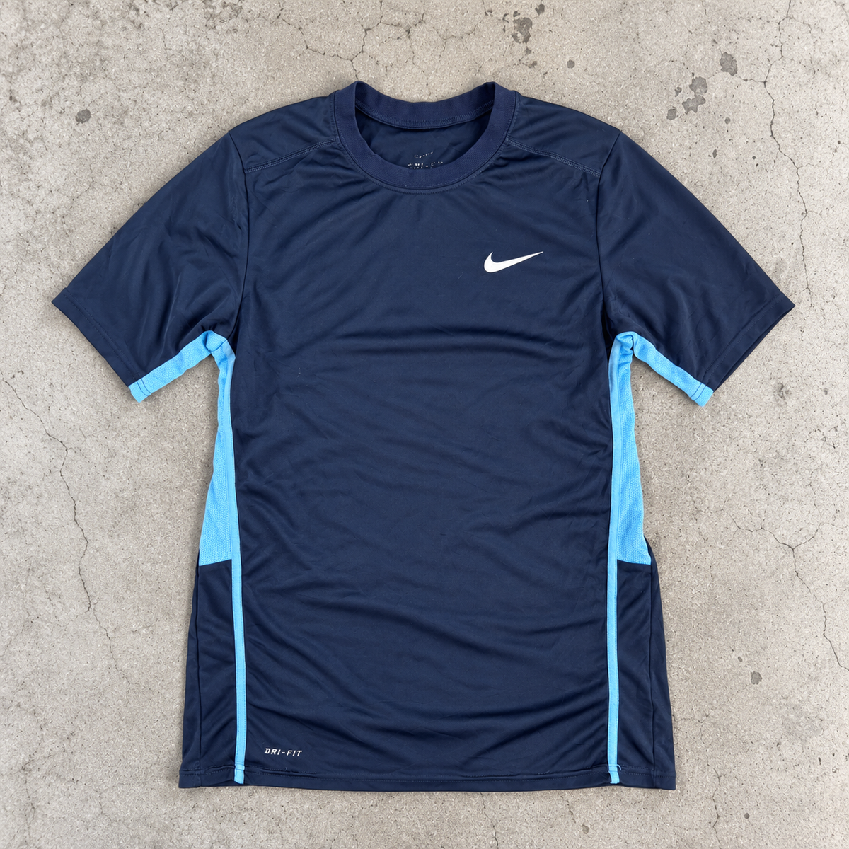 Nike Dri-Fit Activewear Jersey Women's Small Navy Blue Running Petite T-shirt
