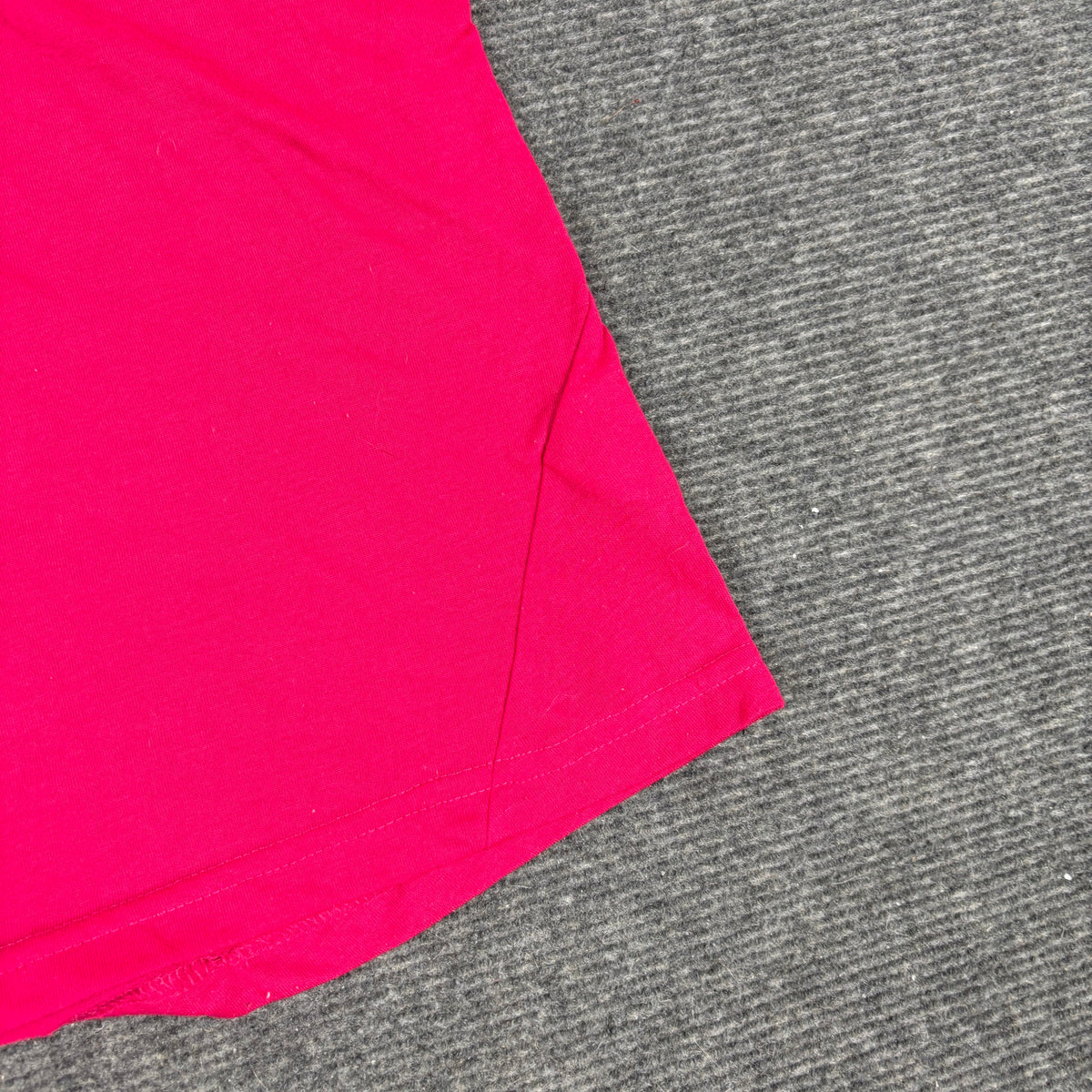 Puma V-Neck Logo Tee Hot Pink Orange Cropped photo 6