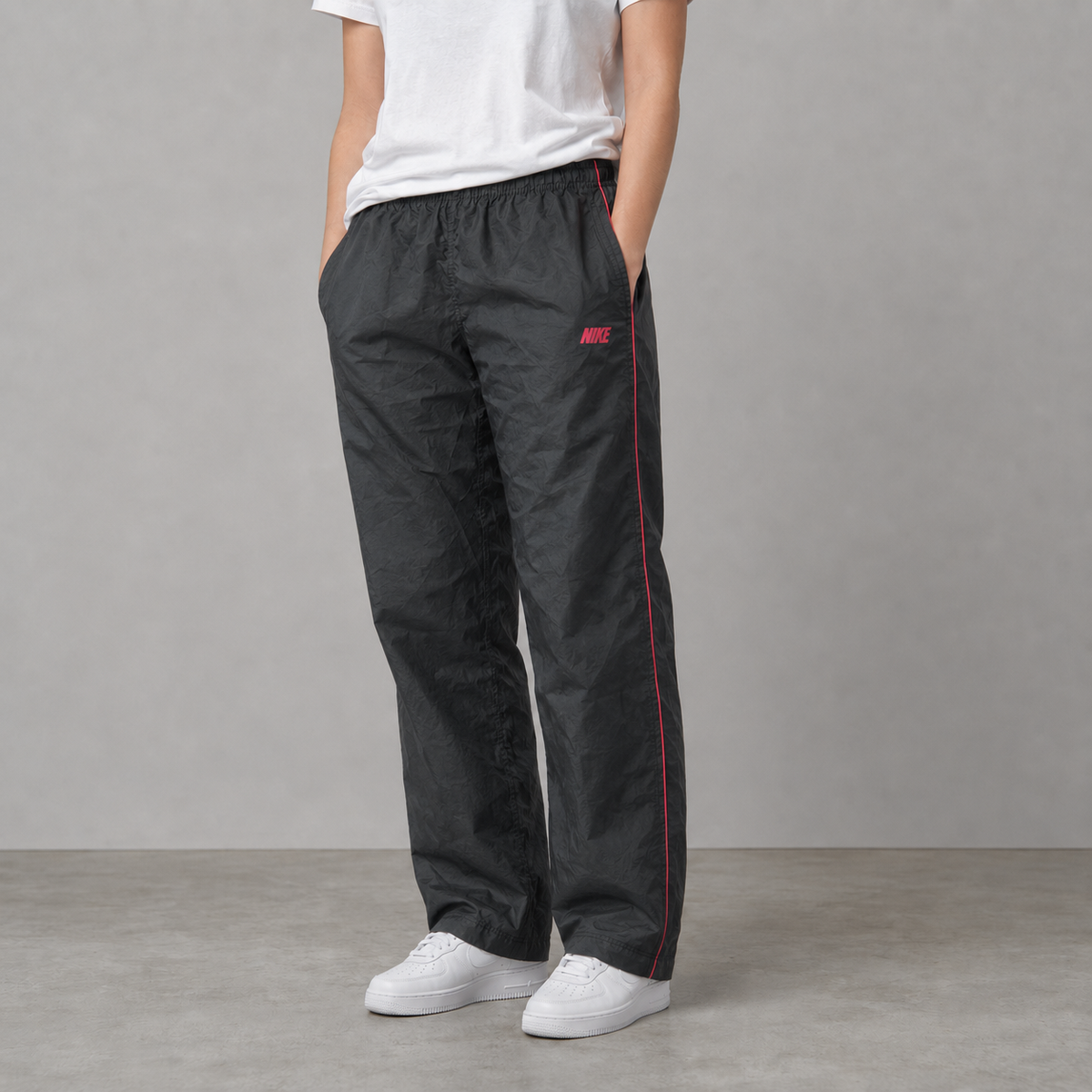 Classic Nike track pants Women's M Black Pink Piping Spell Out Logo Joggers Y2K