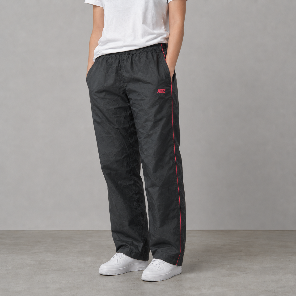 Classic Nike track pants Women's M Black Pink Piping Spell Out Logo Joggers Y2K