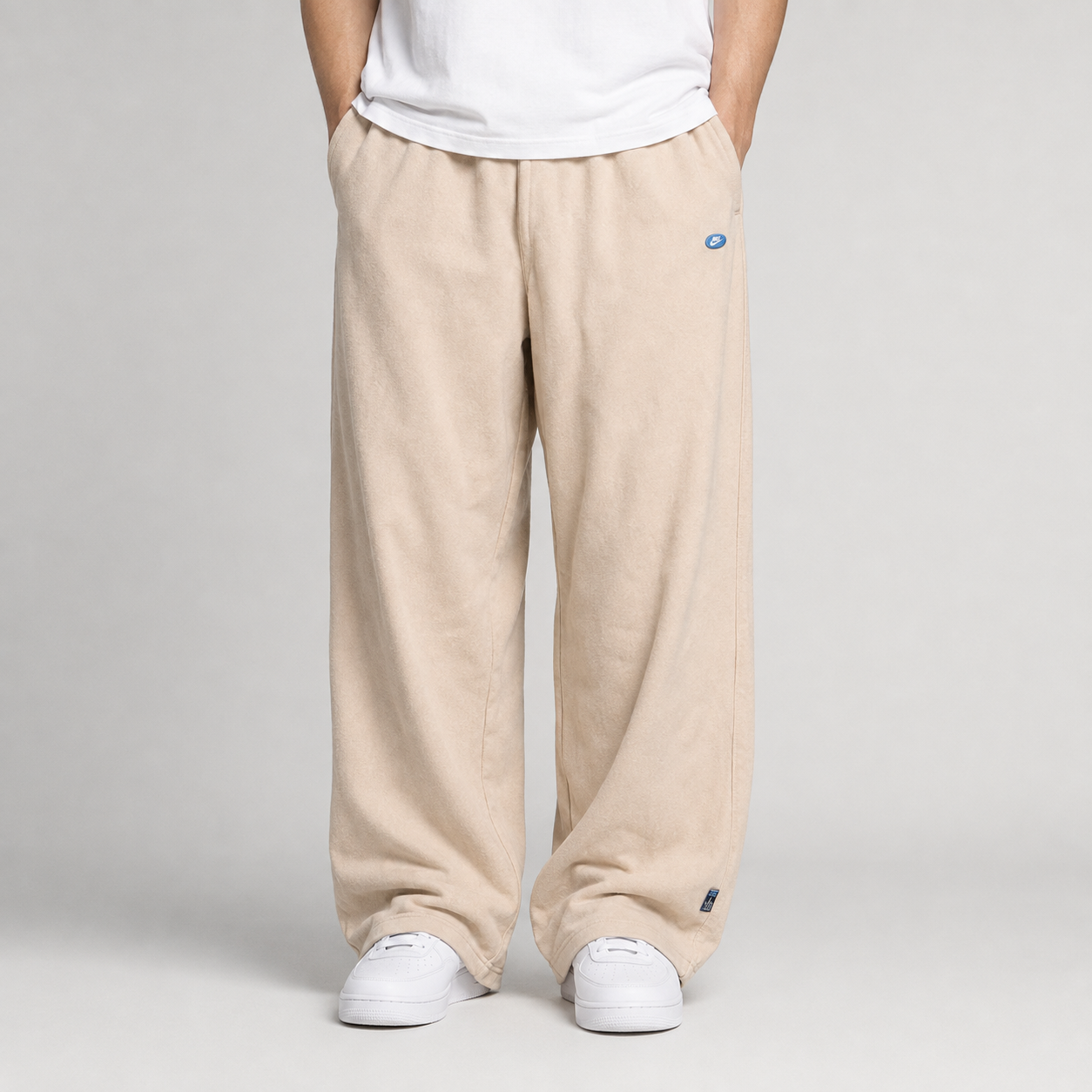 Vintage Y2K Nike Track Pants Size XL Cream NWTs Embroidered Fleece Wide Leg DEADSTOCK