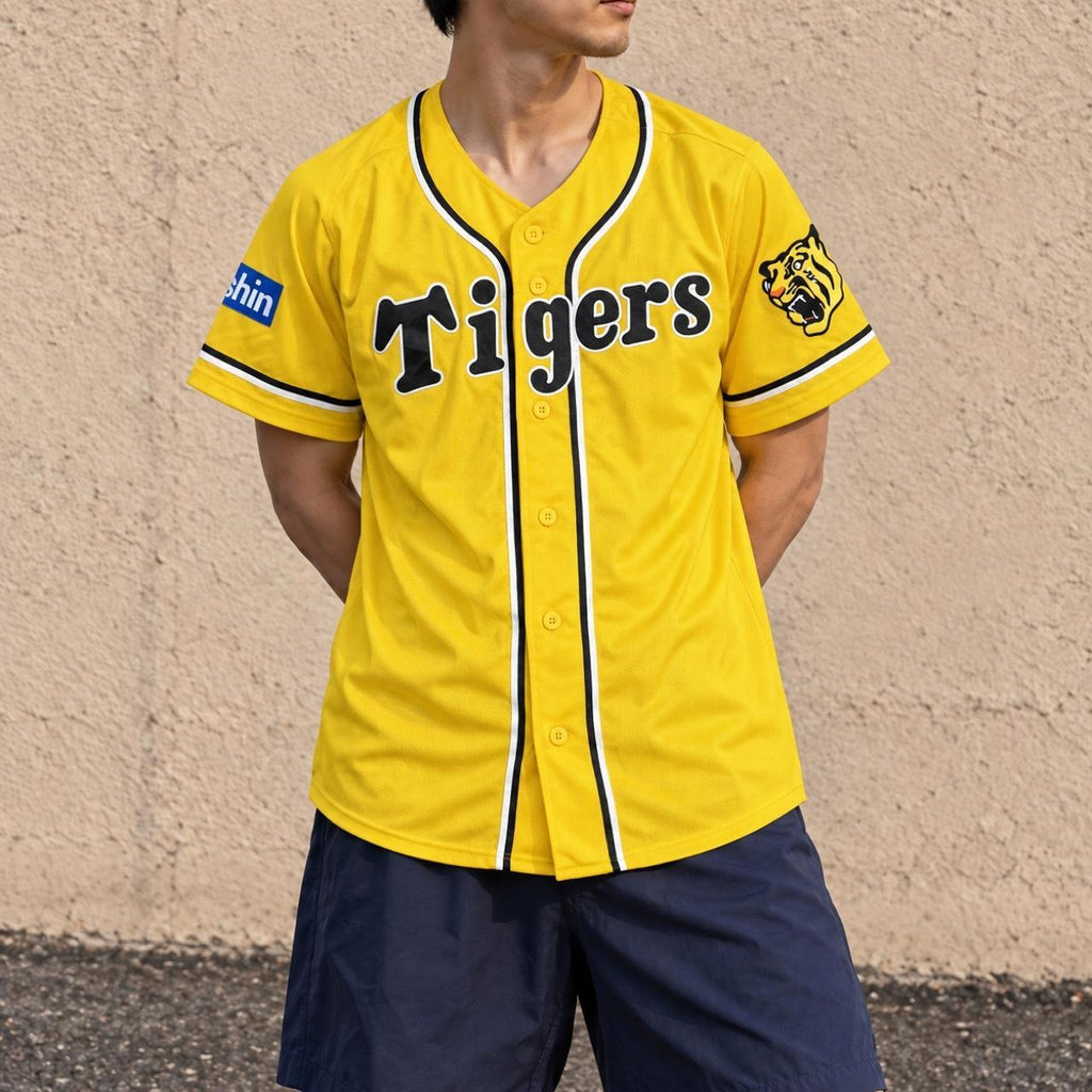 Osaka Tigers Japanese Baseball Jersey Men’s Medium in Yellow Activewear