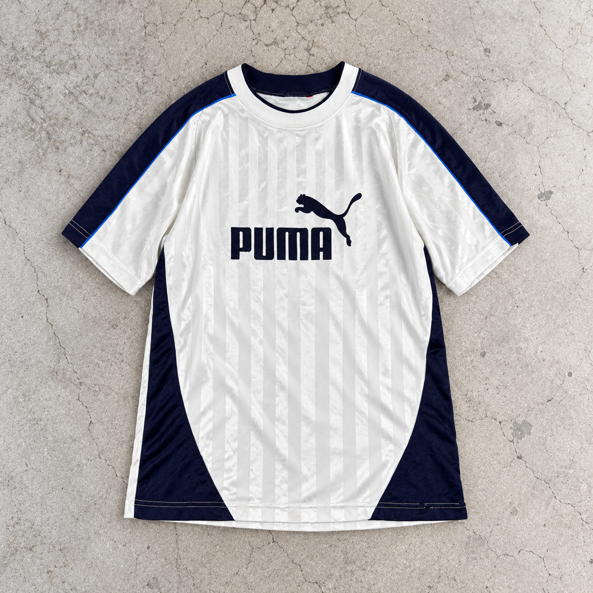 Y2K Puma Shadow Stripe Football Jersey Men's Small White Navy T-shirt