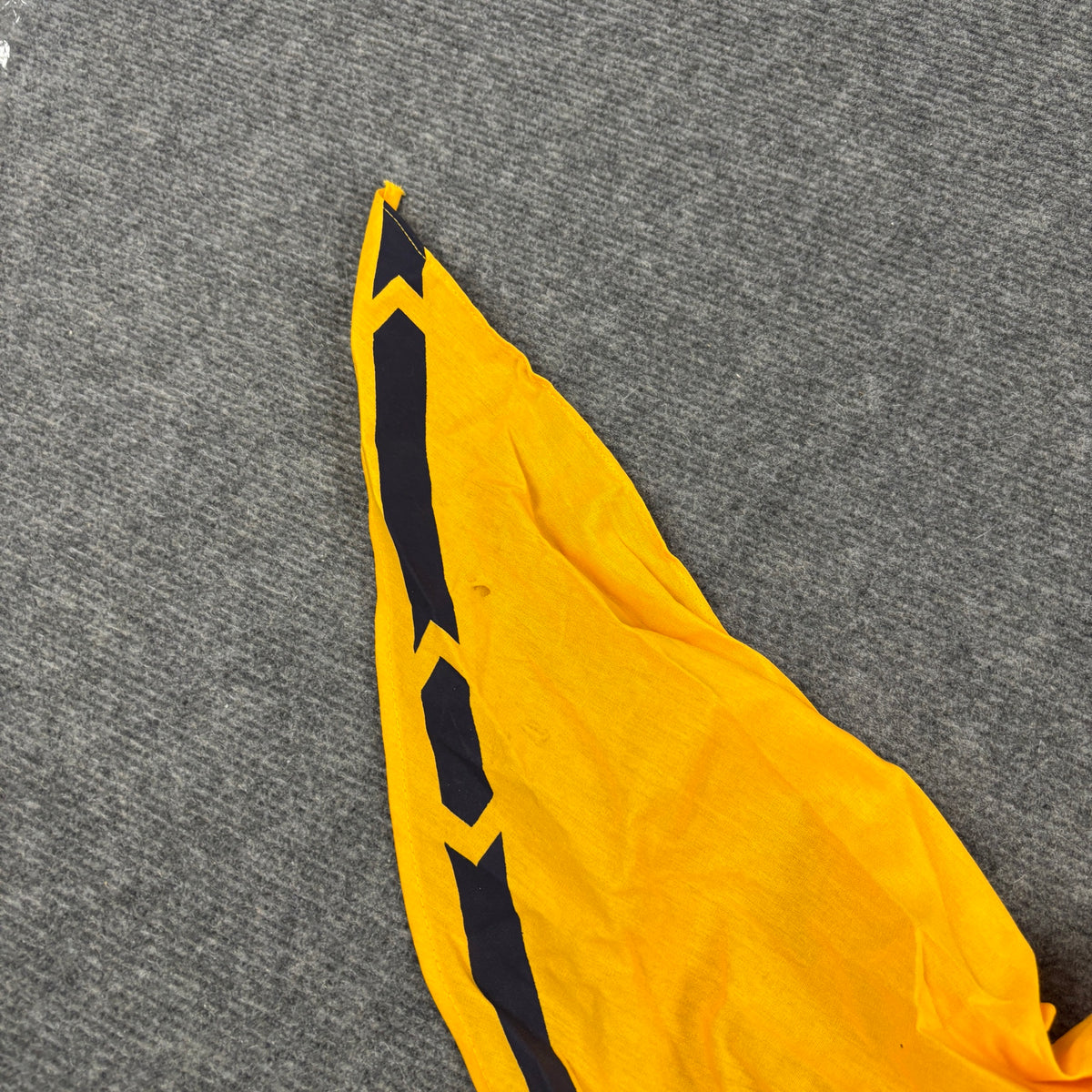 Vintage Cub Scouts Neckerchief Bandana Yellow Navy Wolf Logo photo 6