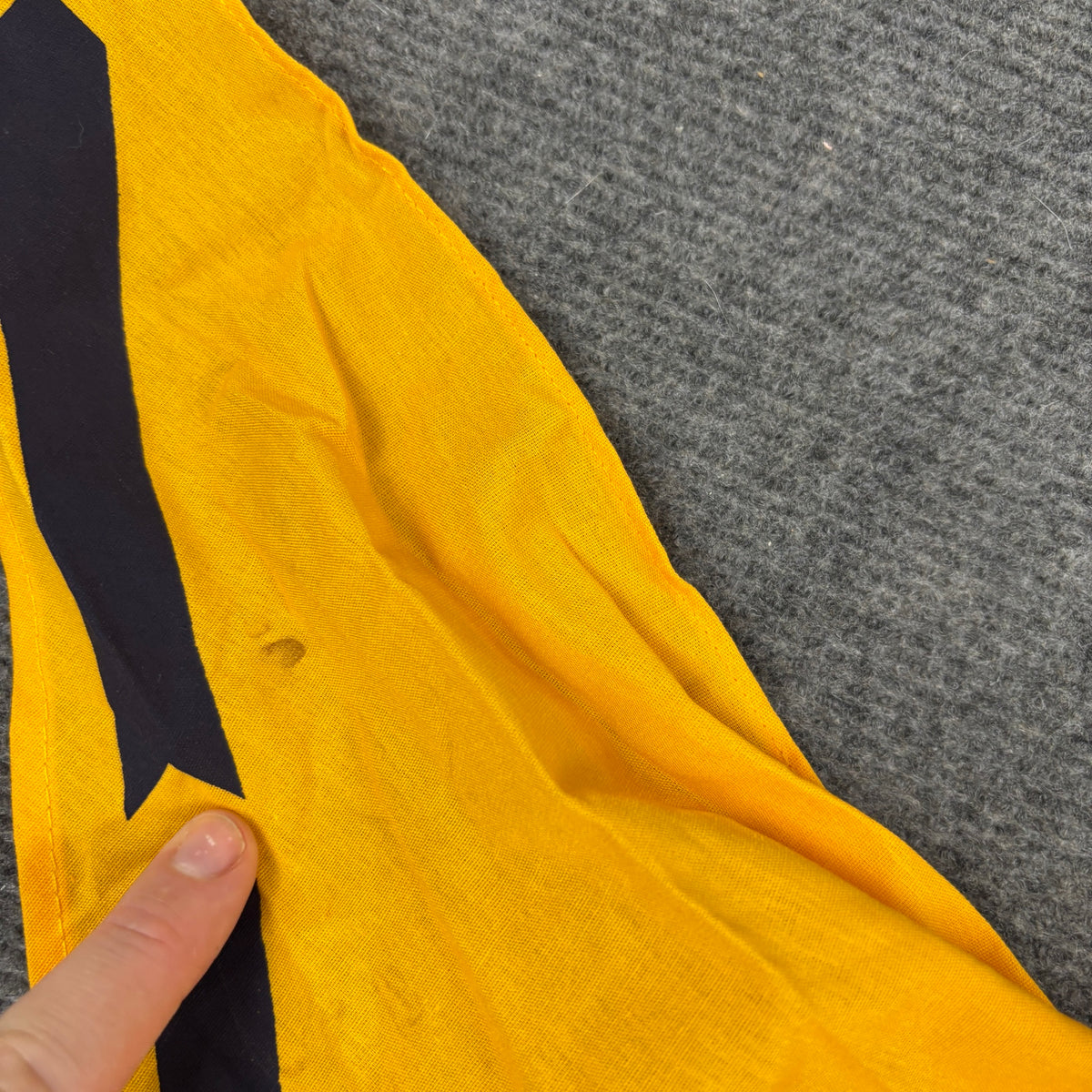 Vintage Cub Scouts Neckerchief Bandana Yellow Navy Wolf Logo photo 5