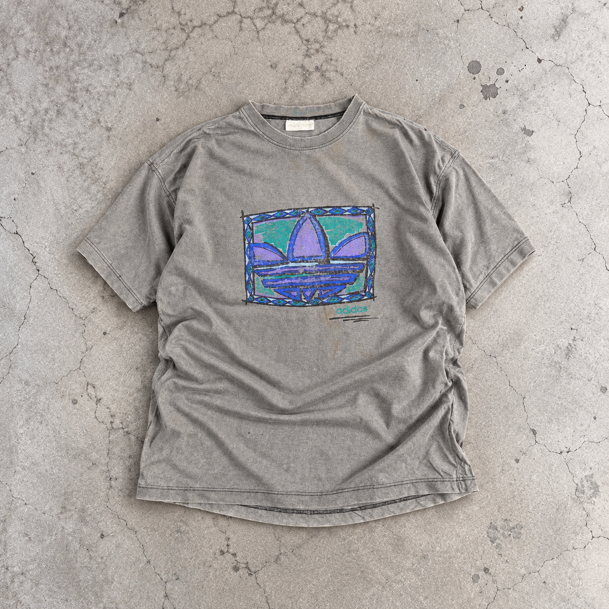 Vintage 90s Adidas T-Shirt Size XL Grey Retro Front Graphic Flower Logo Oversized