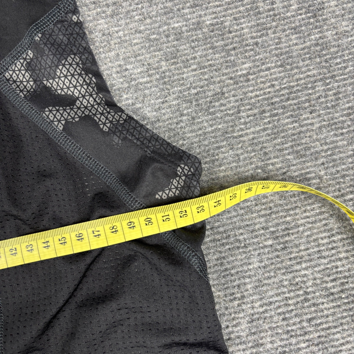 Tapout Sleeveless Training Tank Black Grey Camo Mesh Panels photo 6