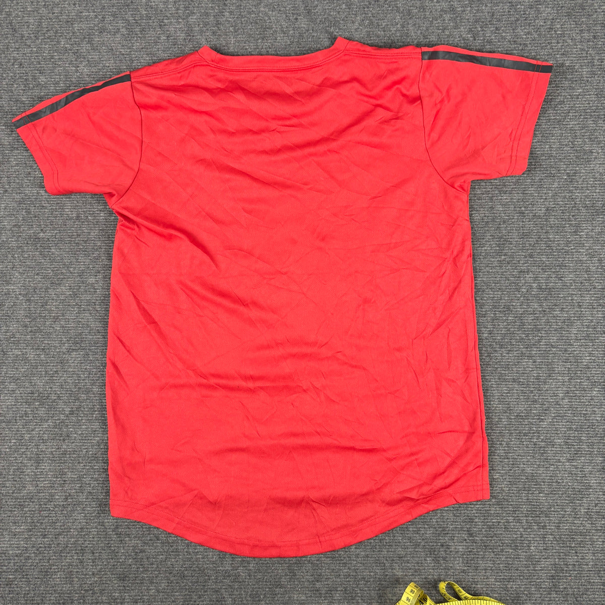 Adidas 3 Stripe Training Tee Red Black Curved Hem photo 3